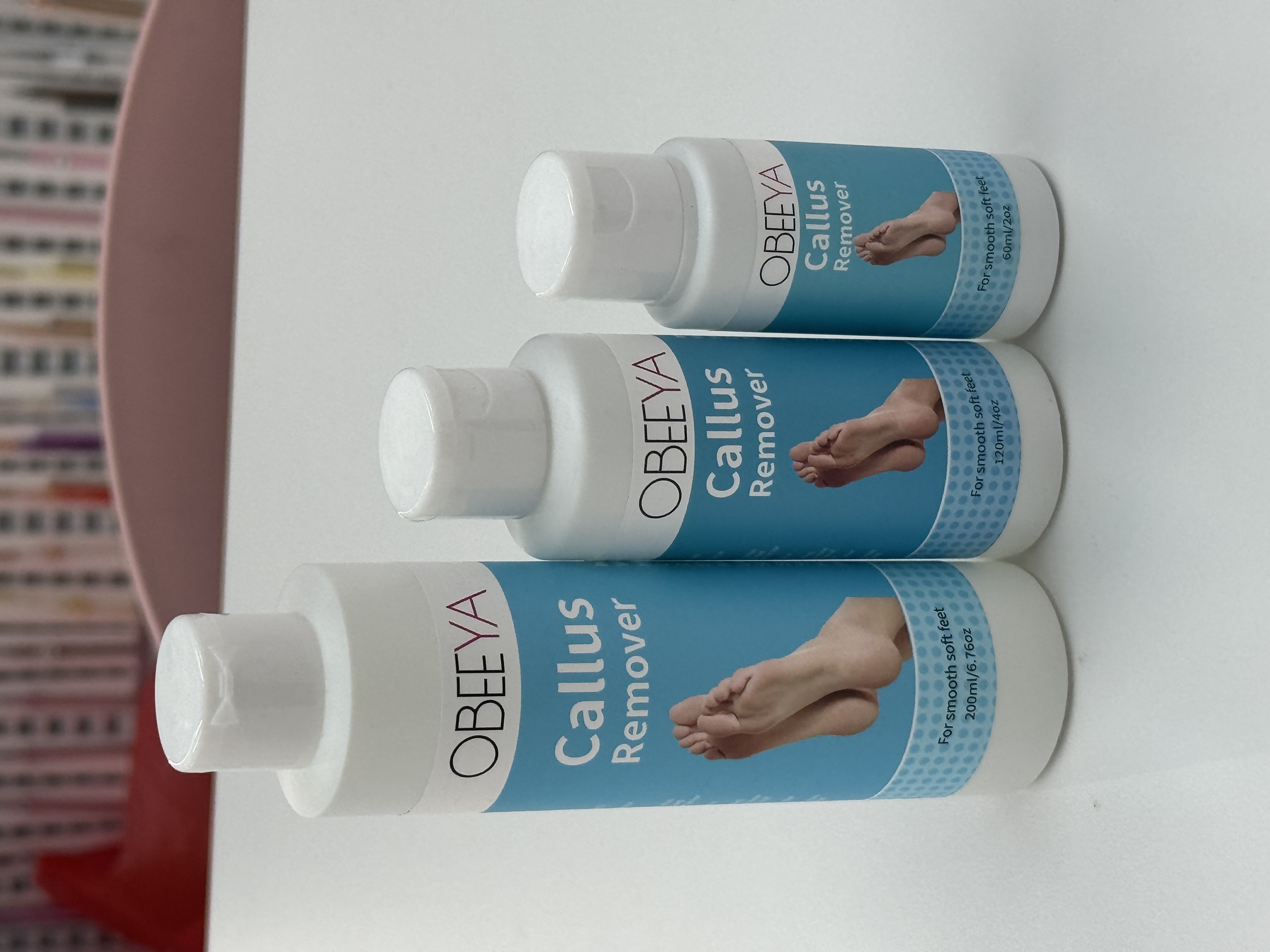 Foot exfoliating gel, a gentle cleansing gel for foot care that softens the stratum corneum and removes dead skin