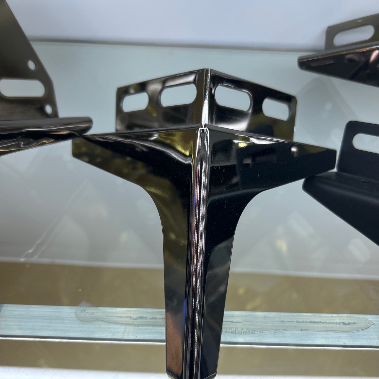 轻奢沙发脚电视柜支撑腿金属五金家具脚哑黑茶几脚欧式床头柜脚 源头工厂家具五金配件