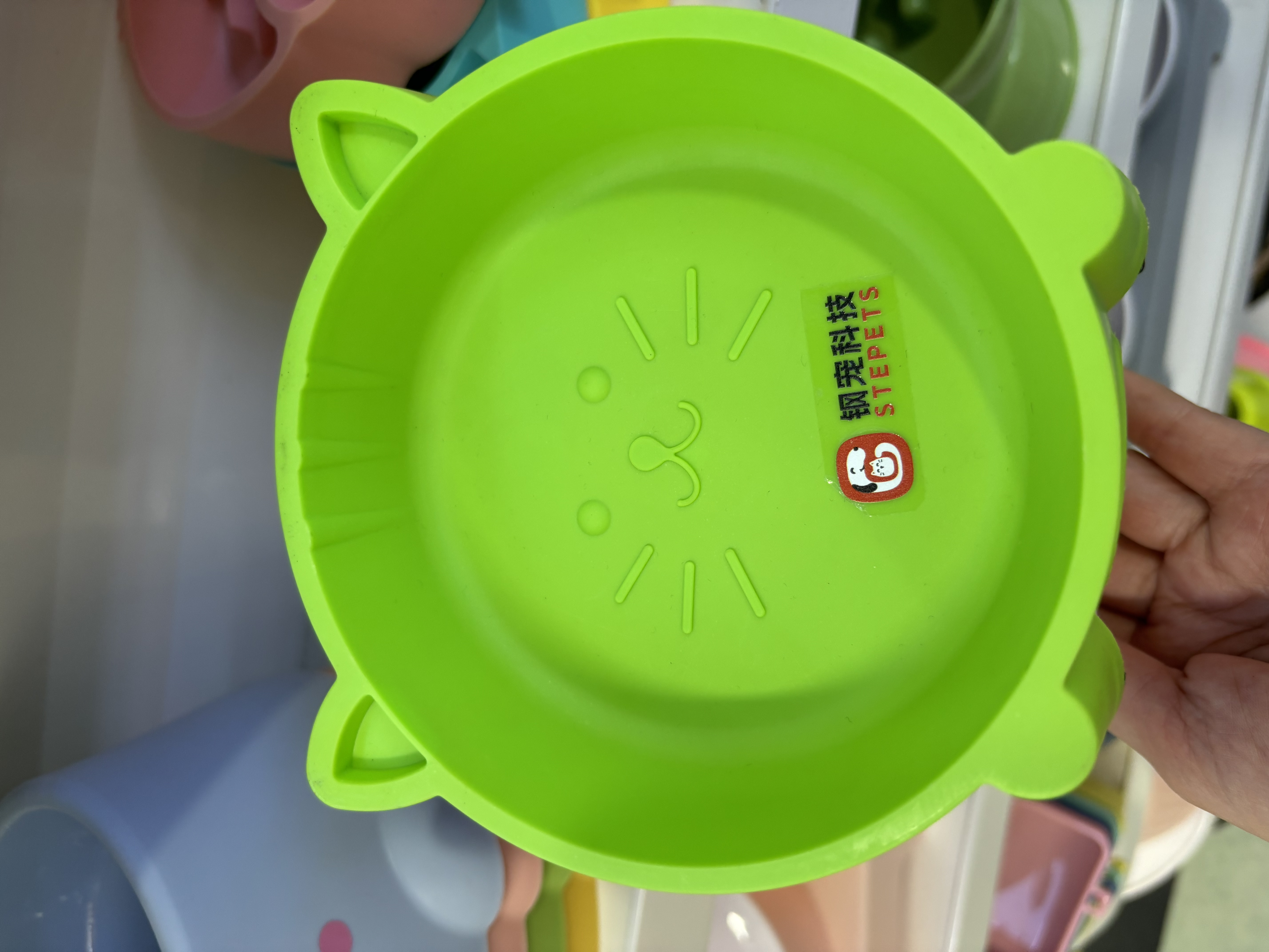 Pet supplies cat bowls
