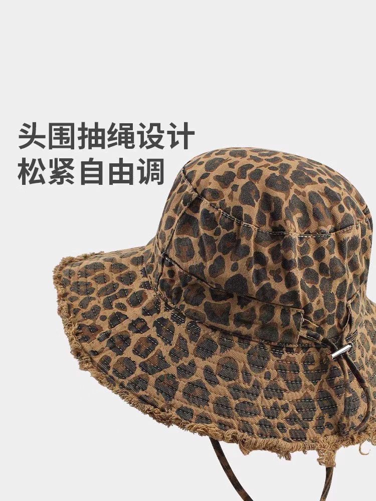 Leopard print fisherman's hat, a trendy casual hat, a warm and windproof fashionable hat details Picture