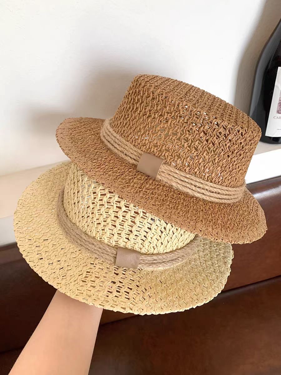 Sun protection and shading straw hat, breathable, comfortable, UV-resistant, wide-brimmed cap Application Scenario