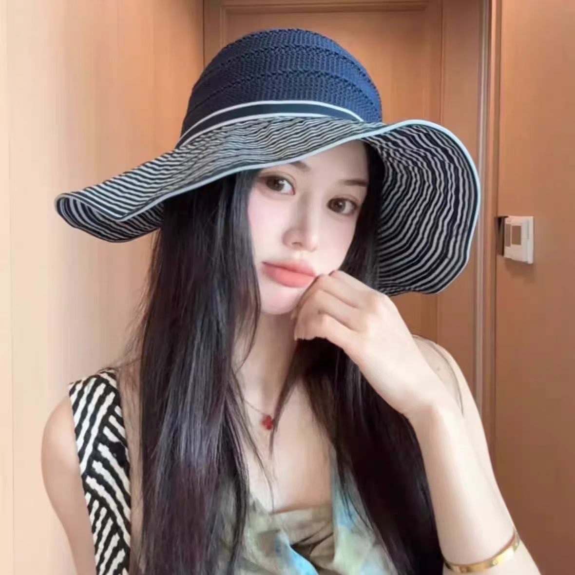 Simple and versatile sun protection fisherman's hat, wide-brimmed sun protection casual hat, sun protection hat for women's summer outdoor activities details Picture
