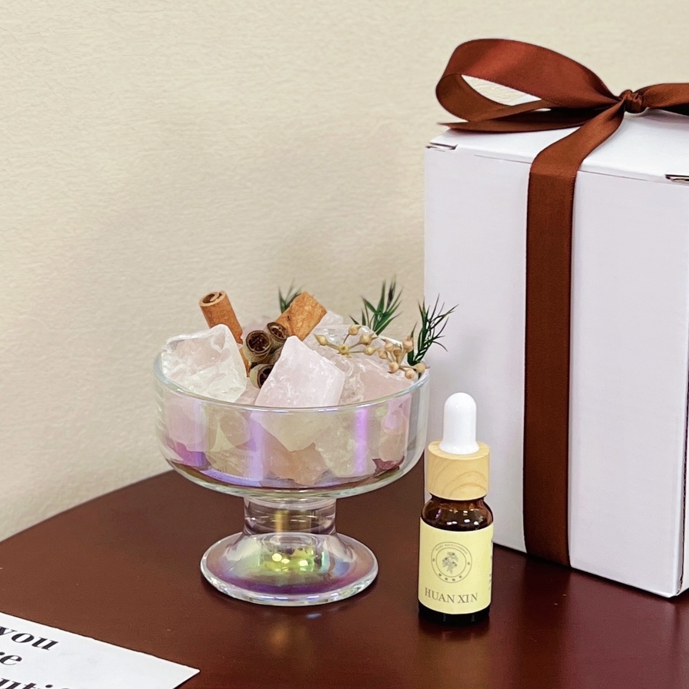 Wholesale of flameless aromatherapy diffuser stone essential oil for bedroom home use, long-lasting fragrance, high-end crystal stone dried flower ornaments for decoration Application Scenario