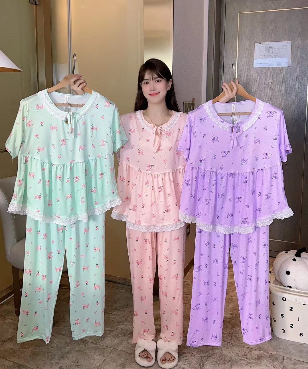 Summer new milk silk round-neck lace small floral loose short-sleeved and long pants set for home wear details Picture