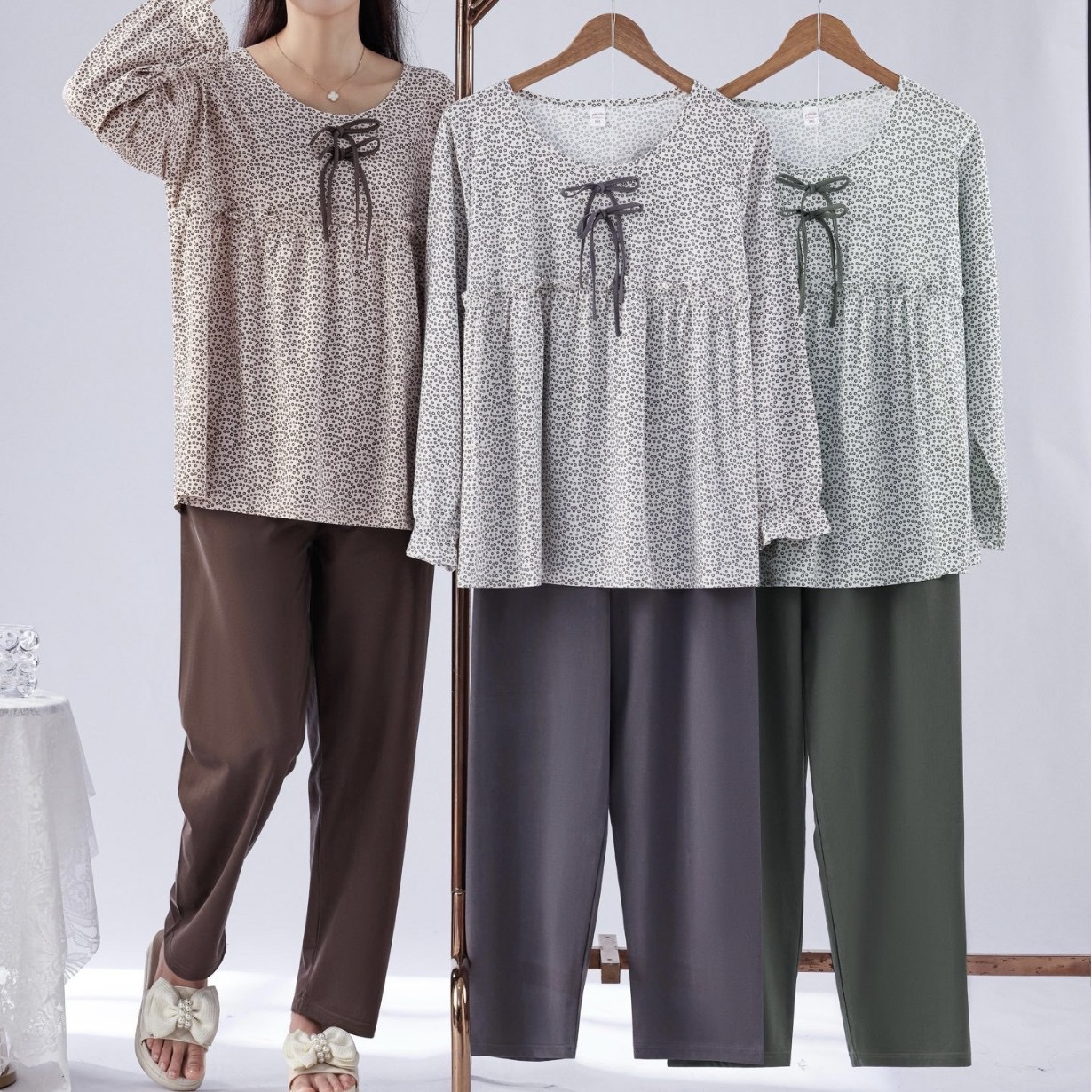 Cross-border pajama women's skin-soothing cotton round-neck long-sleeved long pants new autumn women's large-sized home wear Item Picture