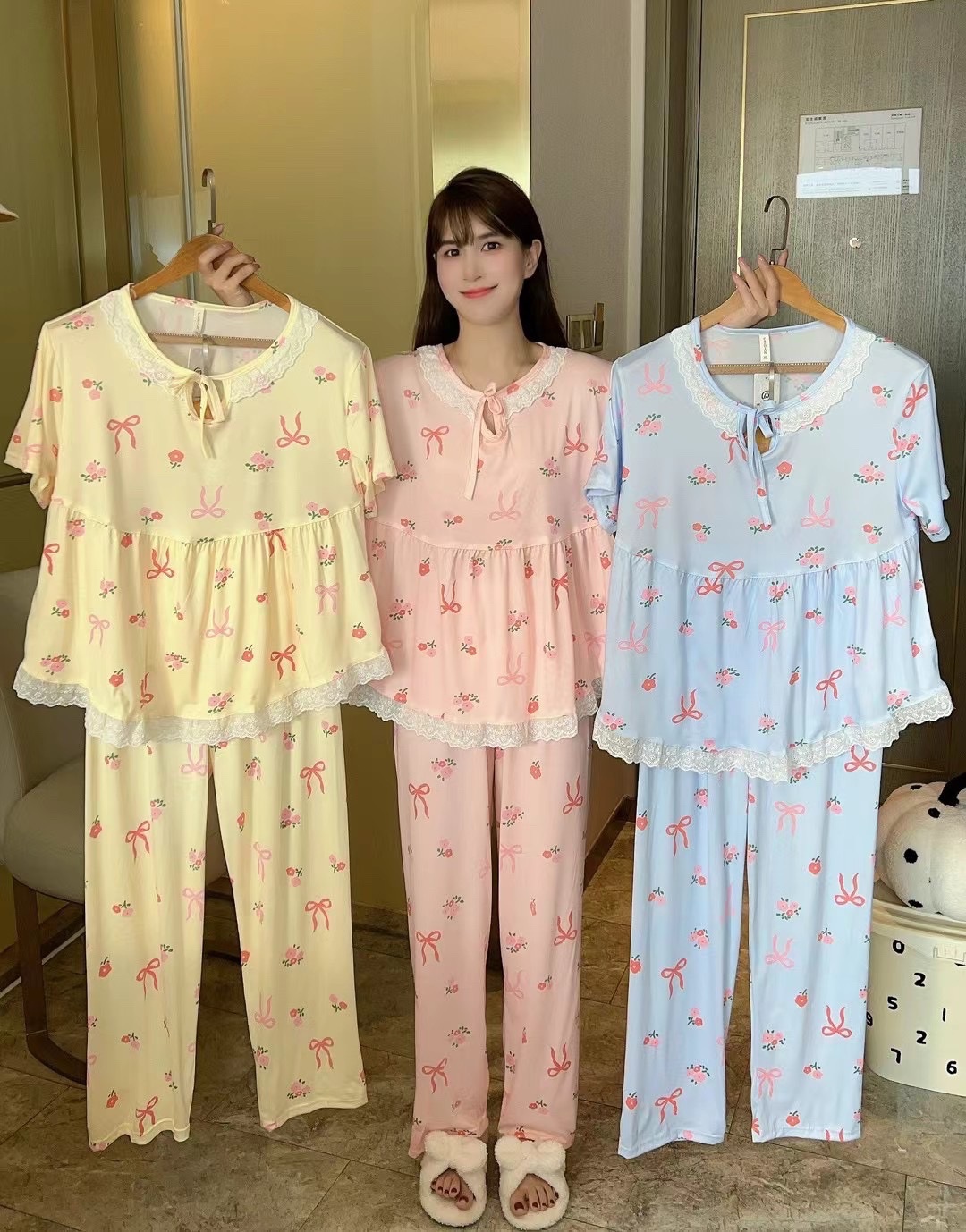 Summer new milk silk round-neck lace small floral loose short-sleeved and long pants set for home wear Item Picture