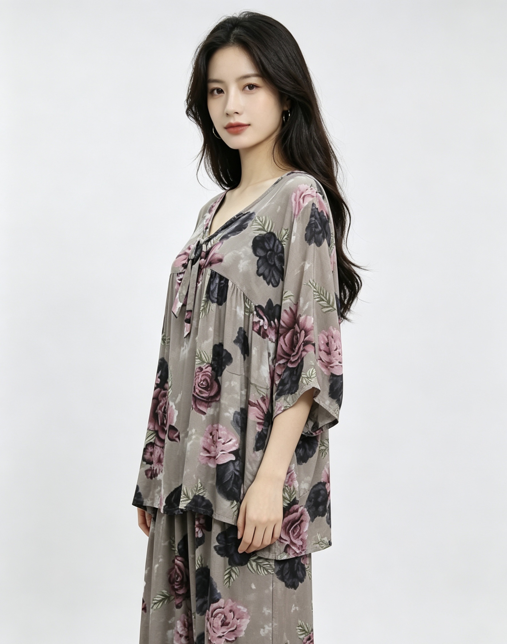 Floral pattern women's summer floral home wear slimming and form-fitting daily wear pajamas women's summer Item Picture