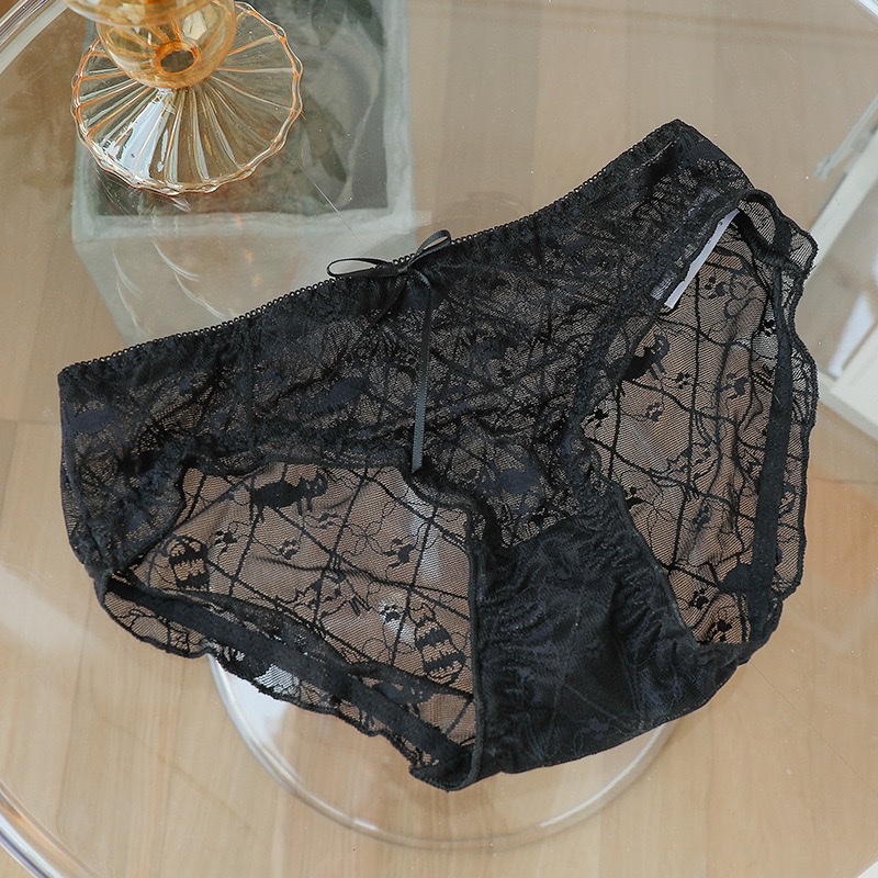 Lace underwear for women with breathable and comfortable edge design Application Scenario