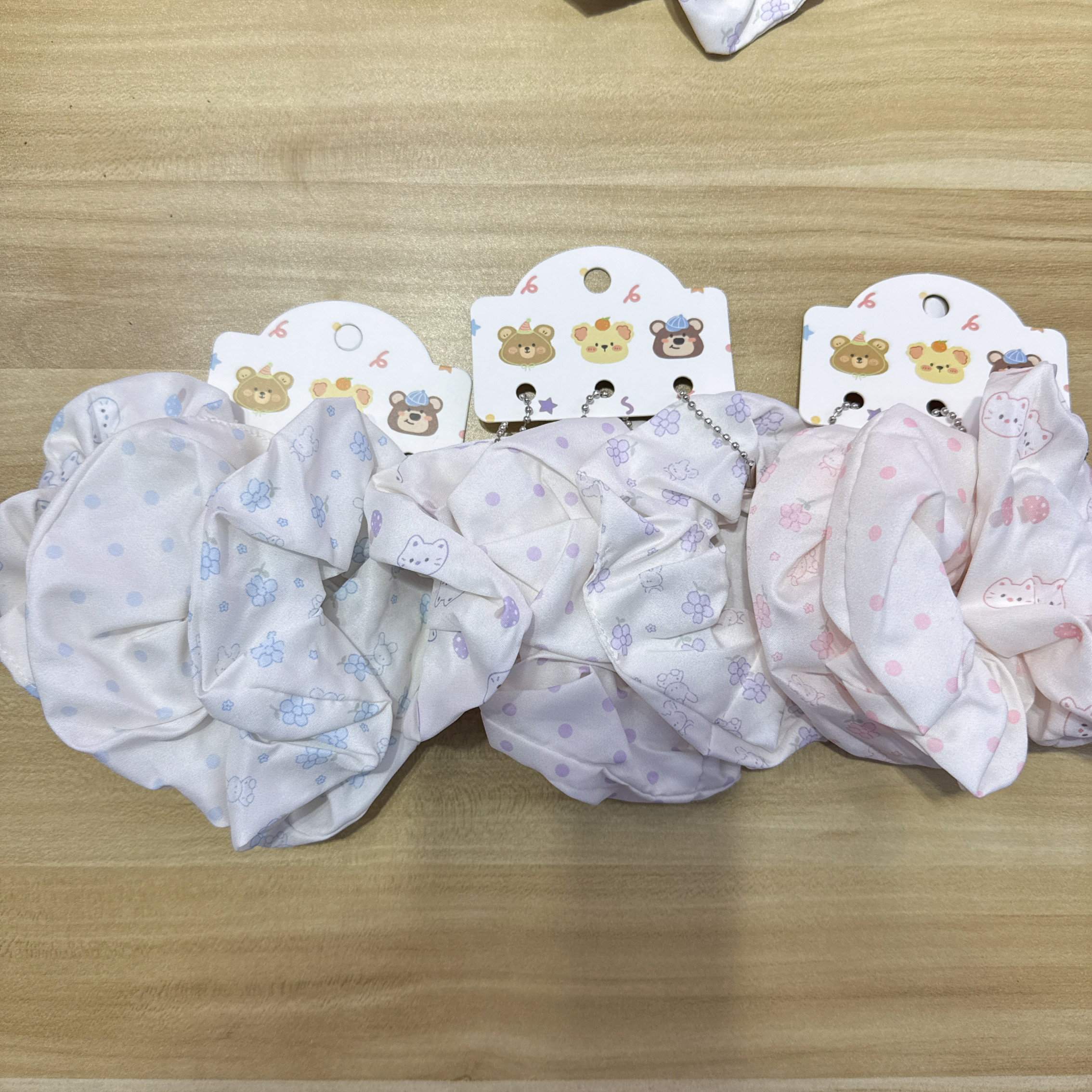 Cute cartoon-patterned hair bands for girls and children, fashionable and trendy hair accessories