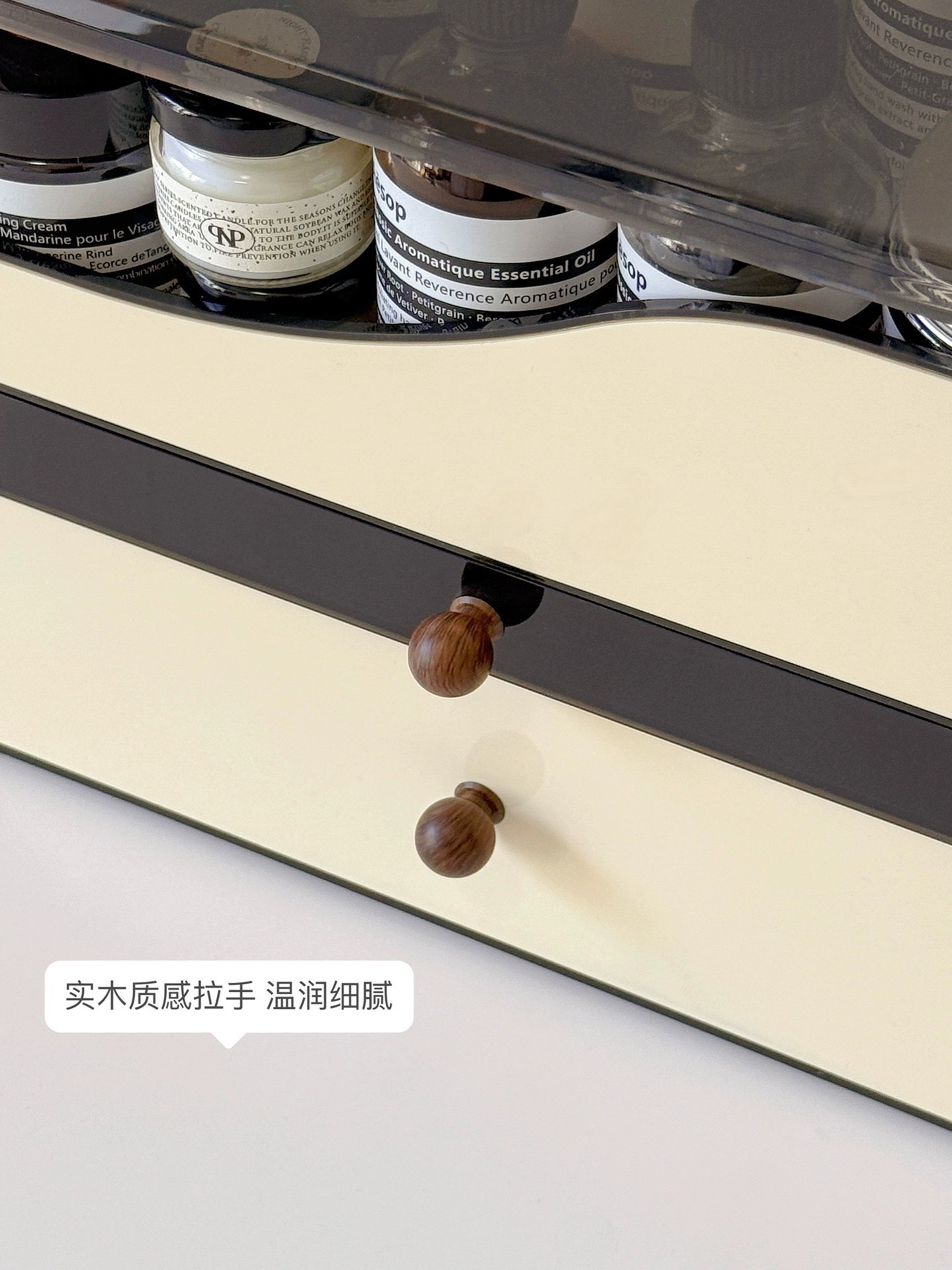 High-end drawer-style cosmetic storage box, desktop dressing table, and skin care product rack detail image 5