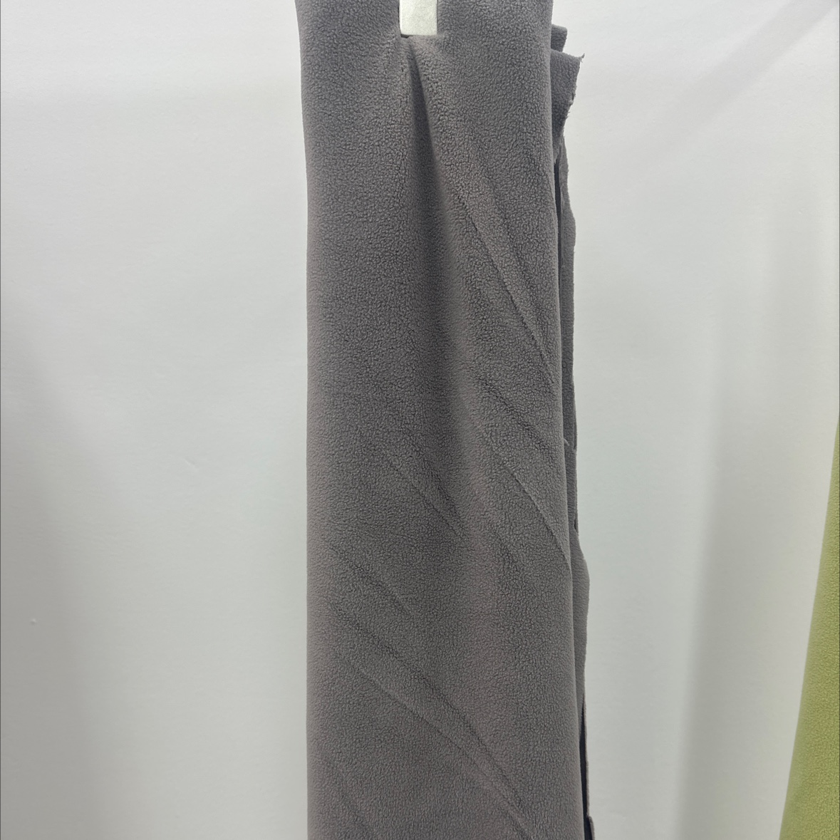 Dutch velvet couplets, thickened long-haired plush, chicken skin, and rabbit fur fabric, soft and warm for home use