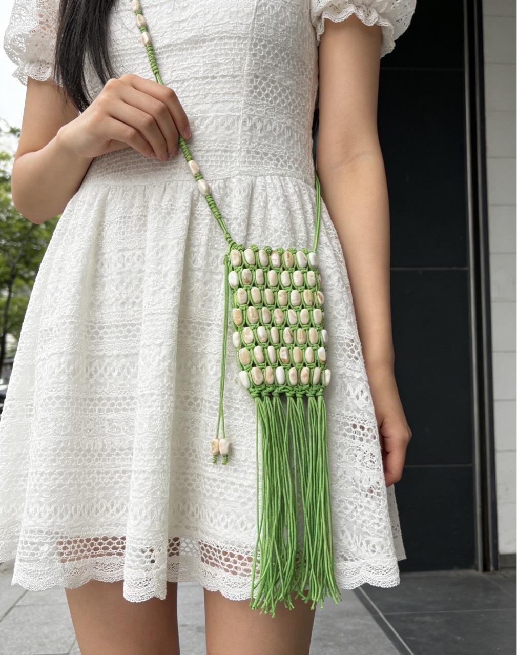 欧美时尚贝壳手机编织女包串珠防牛皮斜挎女包现货流苏女包  details Picture