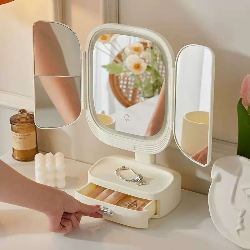 The desktop makeup mirror and dressing table are equipped with lighting to fill in the light. It is a multi-functional beauty mirror for home use in student dormitories and bedrooms Application Scenario