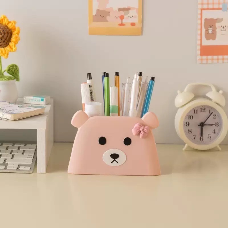 Little Bear cute cartoon pen holder, student stationery storage box, office supplies cute stationery box Application Scenario
