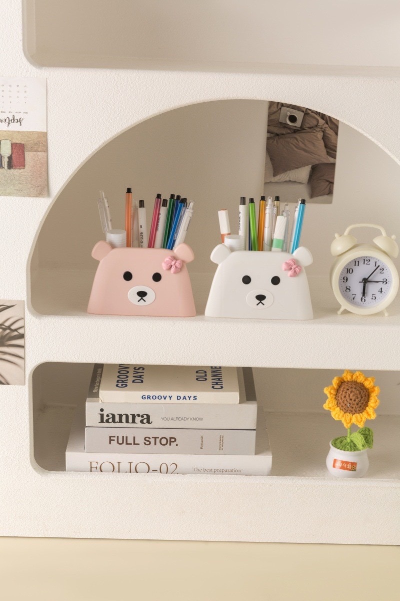 Little Bear cute cartoon pen holder, student stationery storage box, office supplies cute stationery box detail image 2