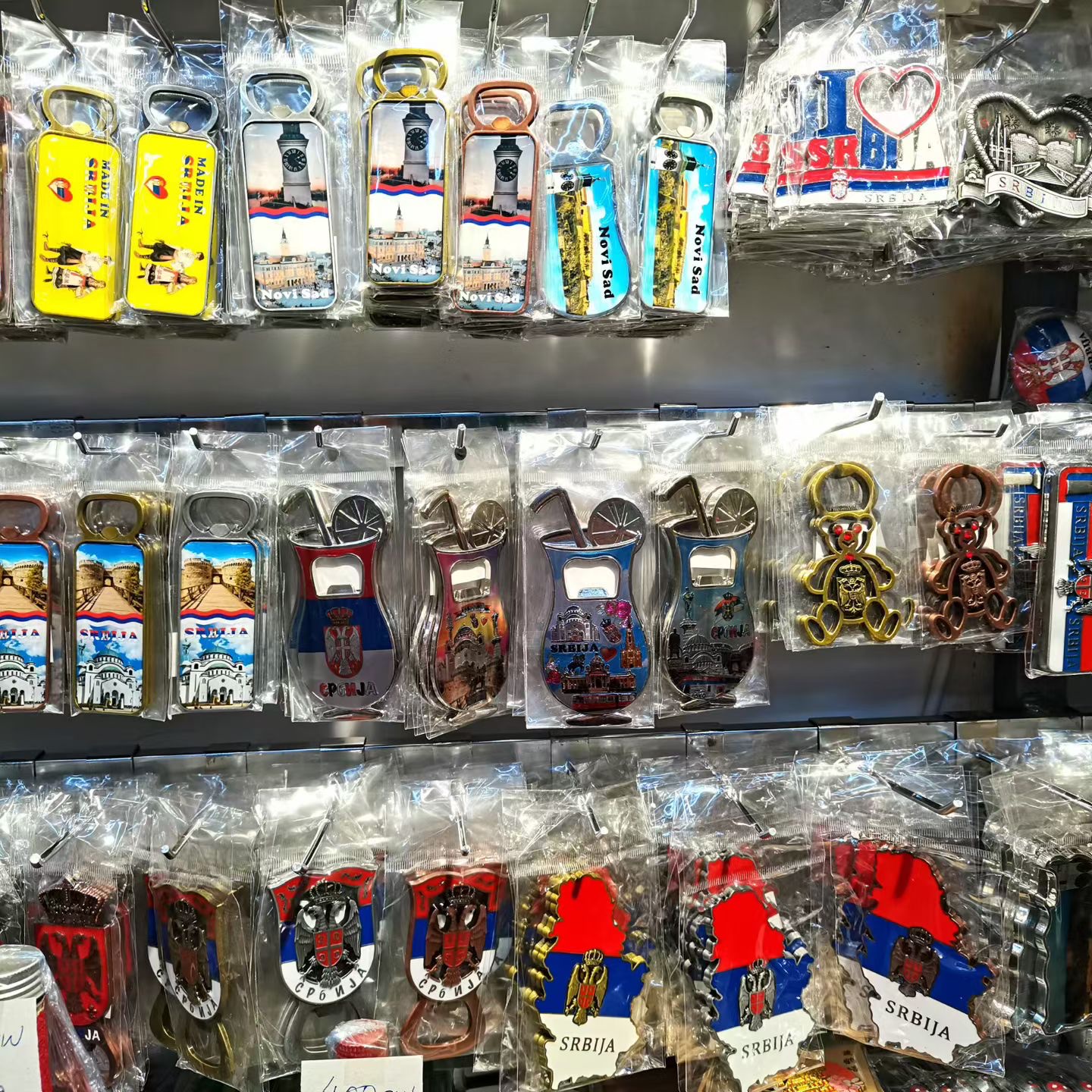 Tourist souvenirs, fridge magnets, bottle openers and gifts Application Scenario