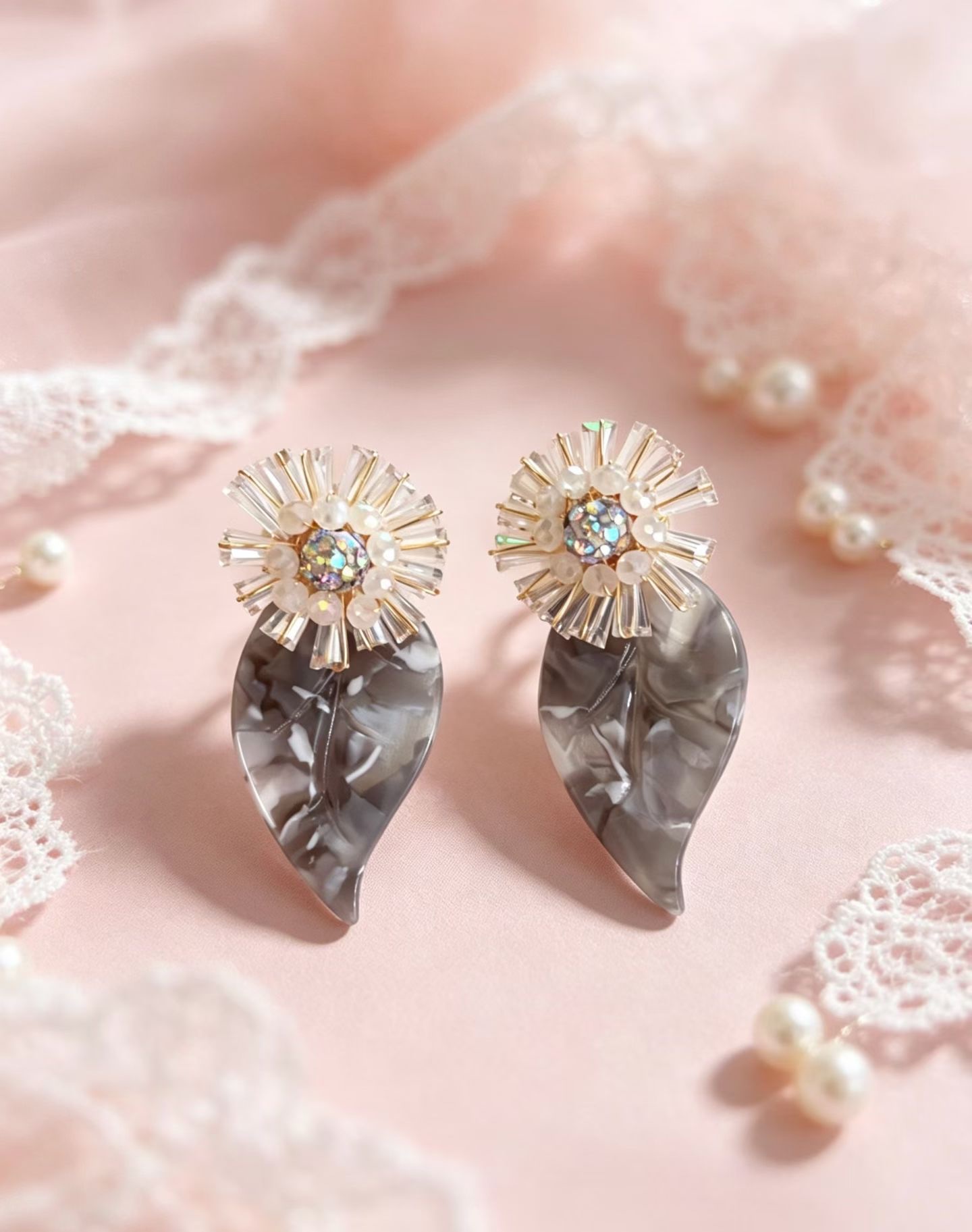 Korean handcrafted crystal with acetic acid in the shape of small leaves, S925 silver needle, anti-allergy details Picture