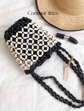 Korean classic wooden bead bucket bag, pure handcrafted beaded hollowed-out bag, niche and simple woven finished handbag Specification image