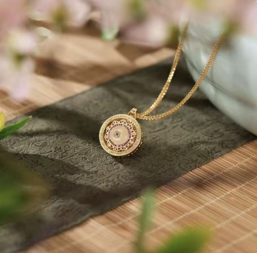 Fashionable sand gold necklace, simple and versatile jewelry for women, trendy accessory, long necklace gift Specification image