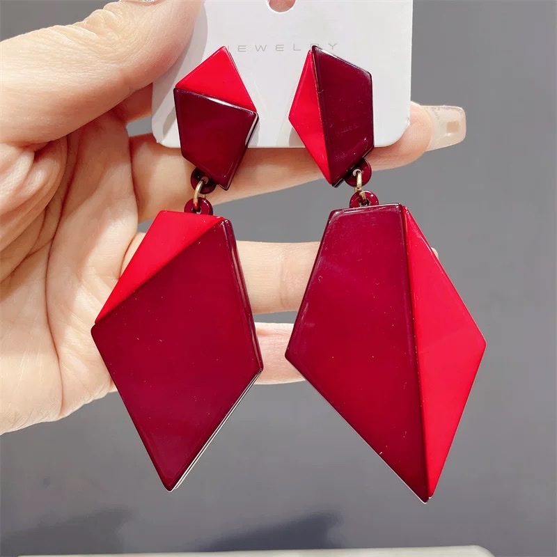 Exaggerated earrings 2026 new trendy European and American style geometric triangular earrings, unique color contrast earrings