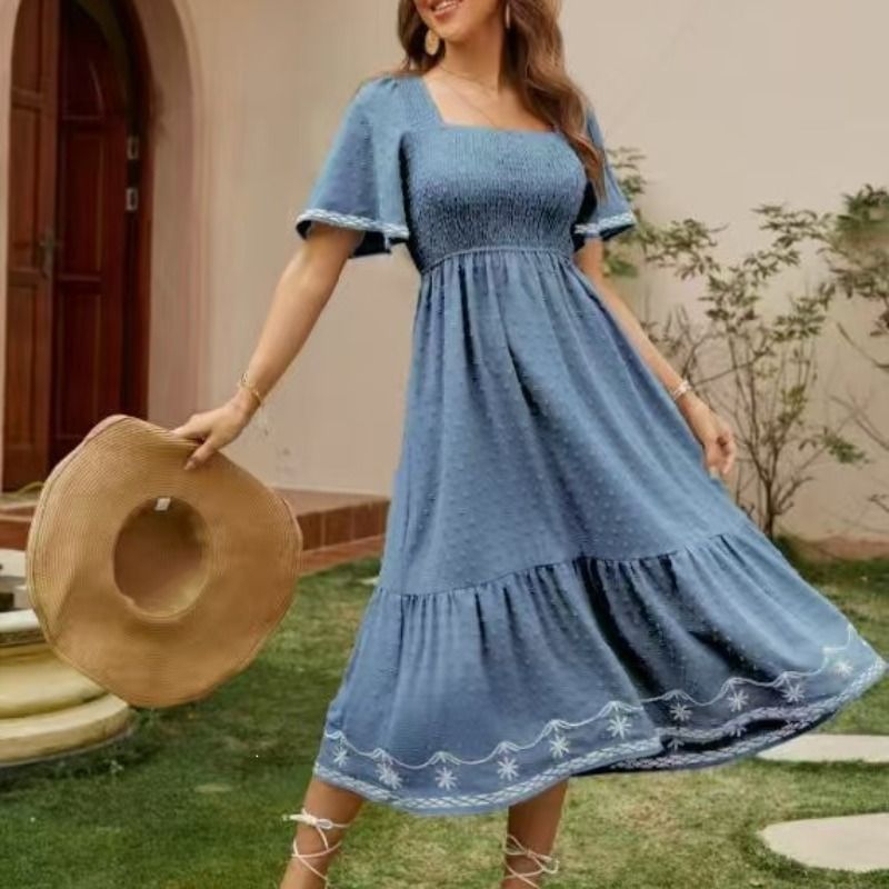 2026 New V-neck lace party fashion women's dress with puffed sleeves and pleats Item Picture