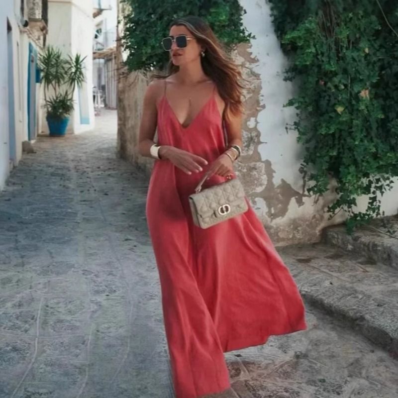 2026 New Style 2026 European and American foreign trade women's clothing Independent Station Summer new solid color casual loose halter dress Women's summer dress Application Scenario