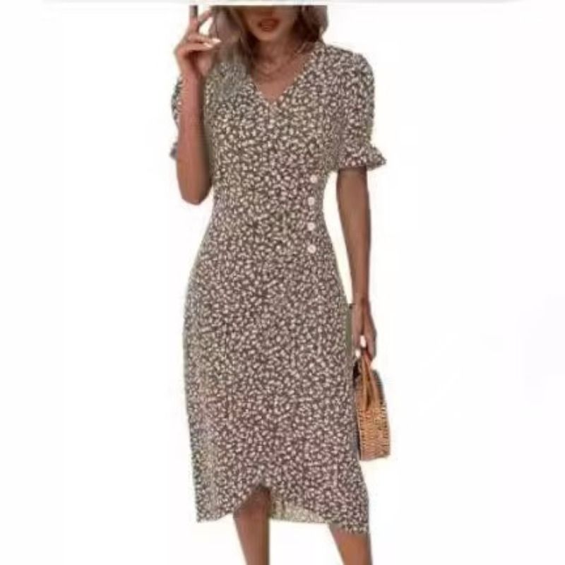 The 2026 new summer collection is a hot-selling geometric patchwork puffed sleeve dress with an irregular hem Application Scenario