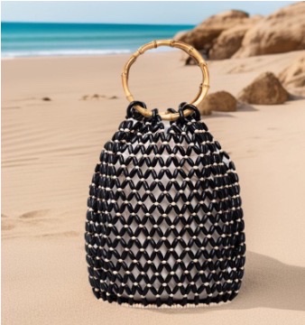 New fashionable, versatile and niche design, InS-style handcrafted beaded wood bead hollowed-out woven hand-held shoulder bag detail image 7