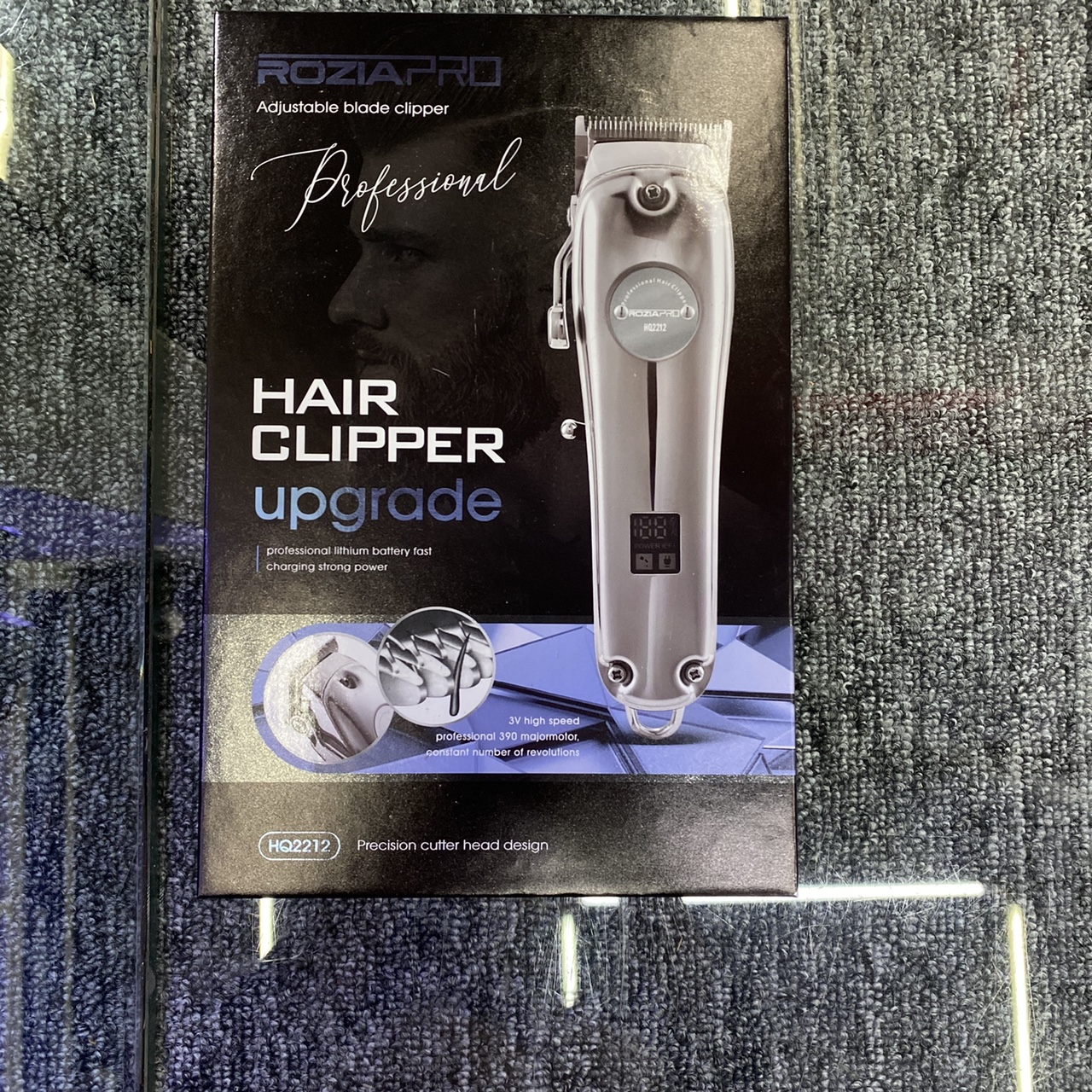 Cross-border three-in-one electric shaver, main body shaving device, razor, electric clipper, hairdressing, cut into adults 2