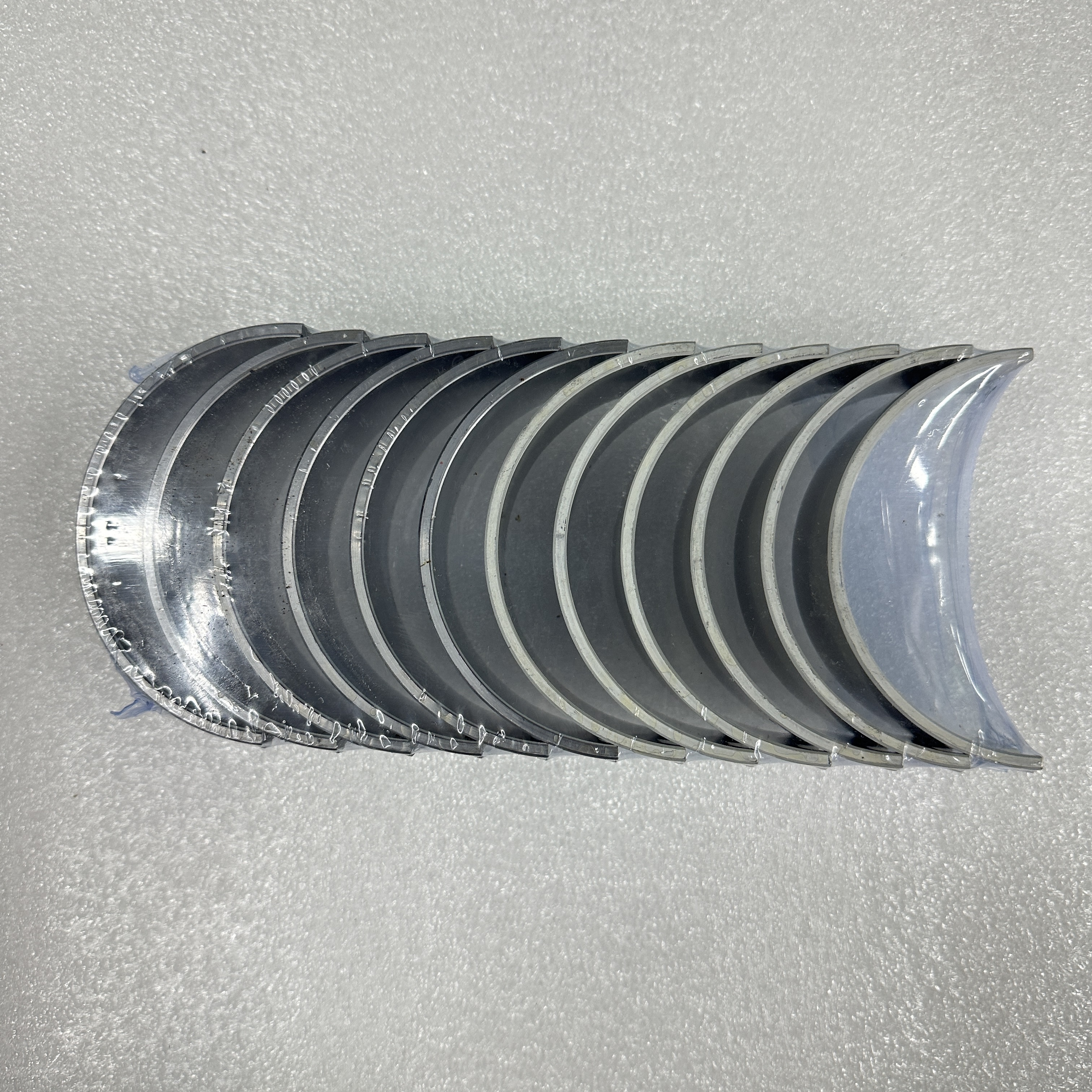 YUCHAI parts are suitable for YUchai YC6B165L engine connecting rod bearing shells KJ1001004007A Application Scenario