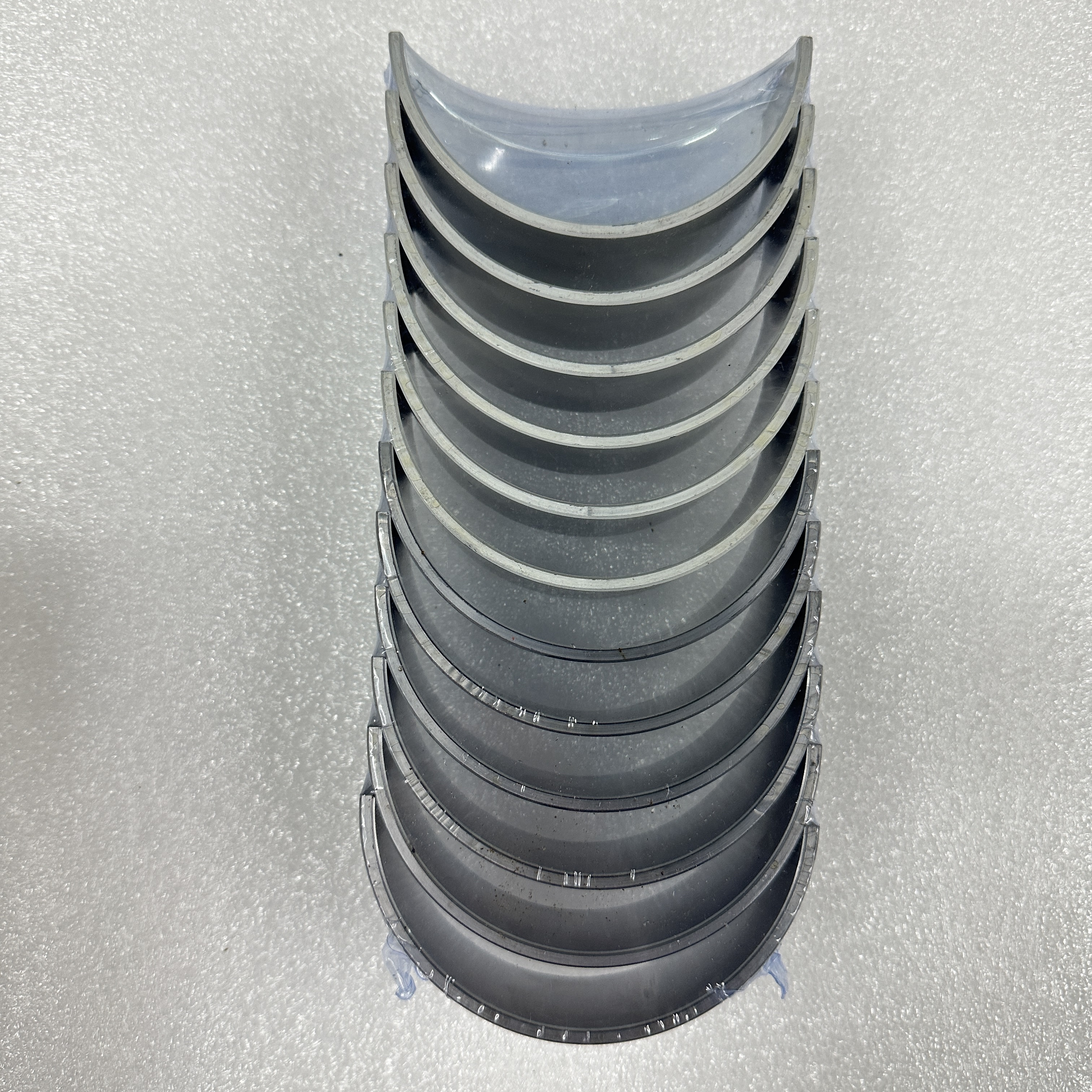 YUCHAI parts are suitable for YUchai YC6B165L engine connecting rod bearing shells KJ1001004007A