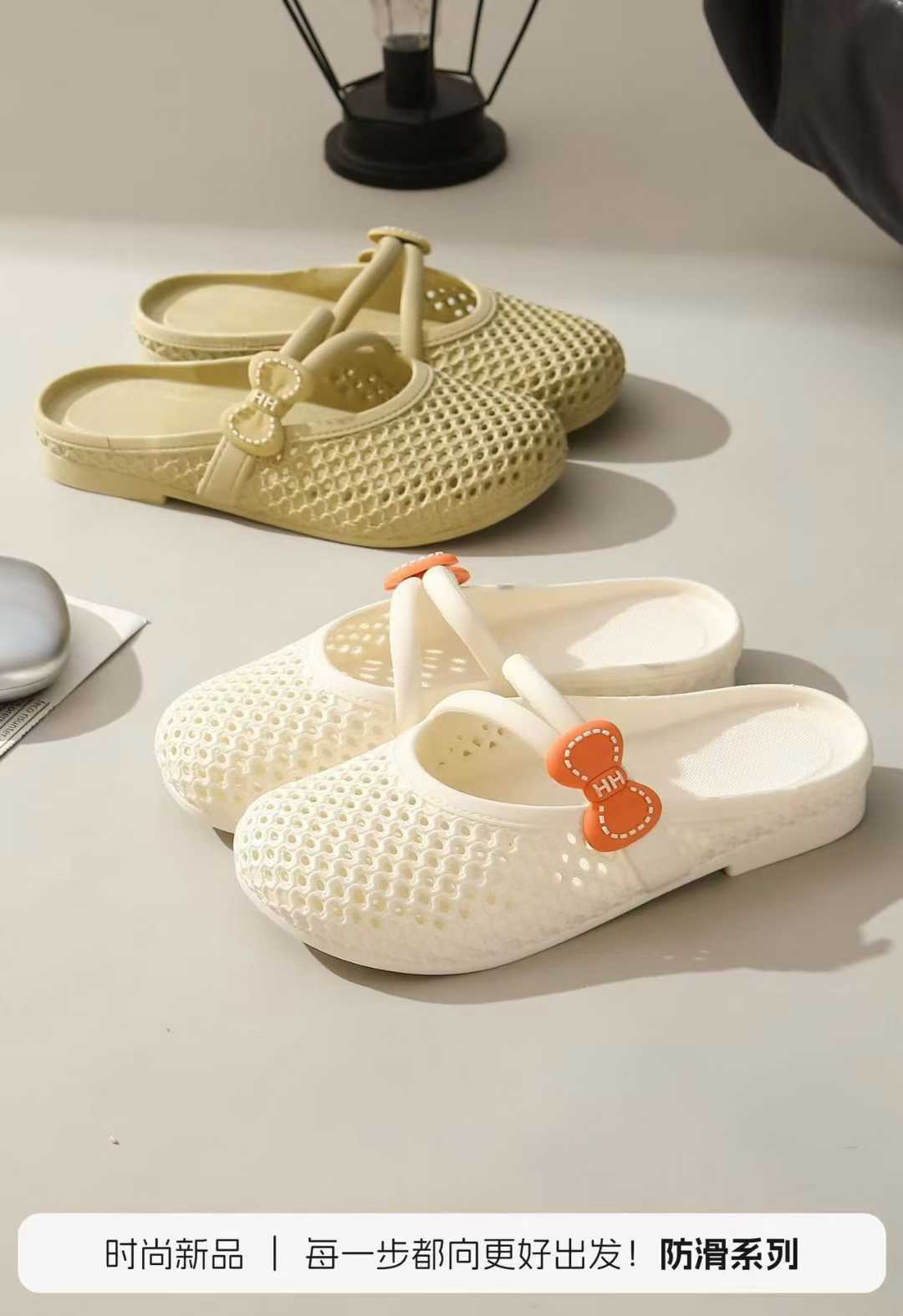 New fashionable women's summer cotton and linen slippers are comfortable and anti-slip for home wear