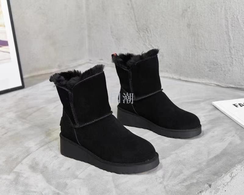 黑色雪地靴女加绒保暖防滑短筒冬季棉靴