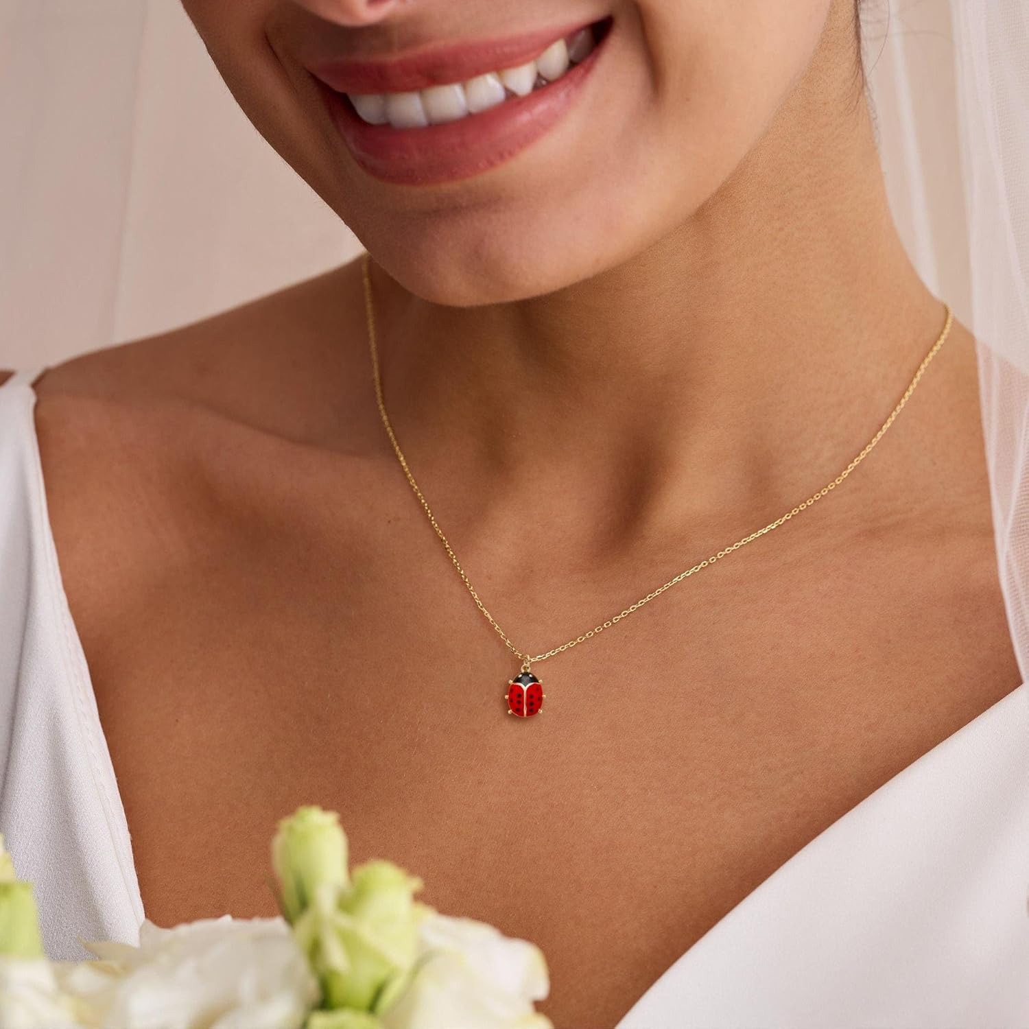 European and American cross-border small animal stone necklace, charming, cute, fashionable and versatile, with a sense of design, colorful and small collarbone chain Item Picture