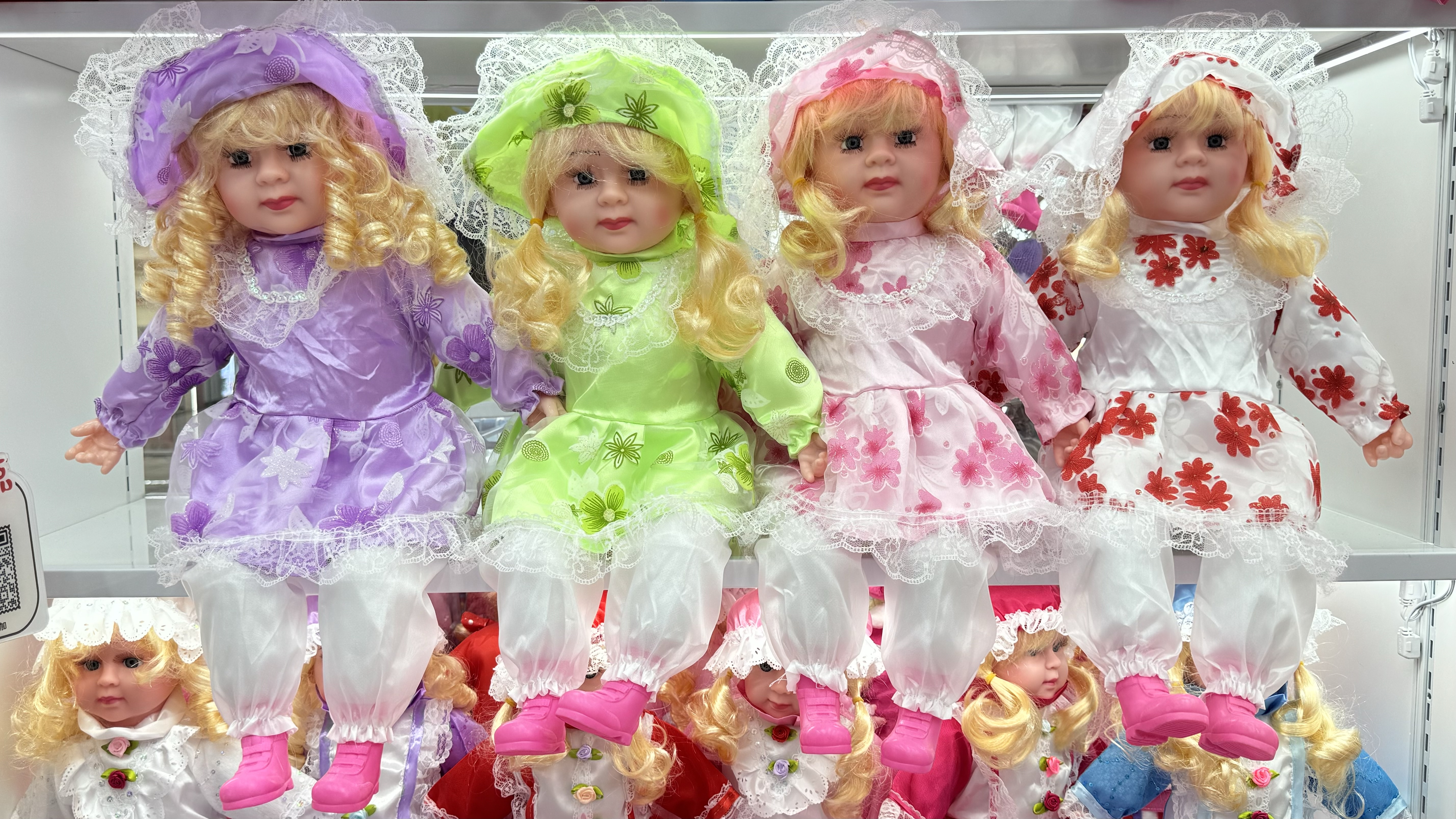 Wholesale manufacturer of 24-inch multi-style mixed summer clothing simulation dolls filled with cotton details Picture