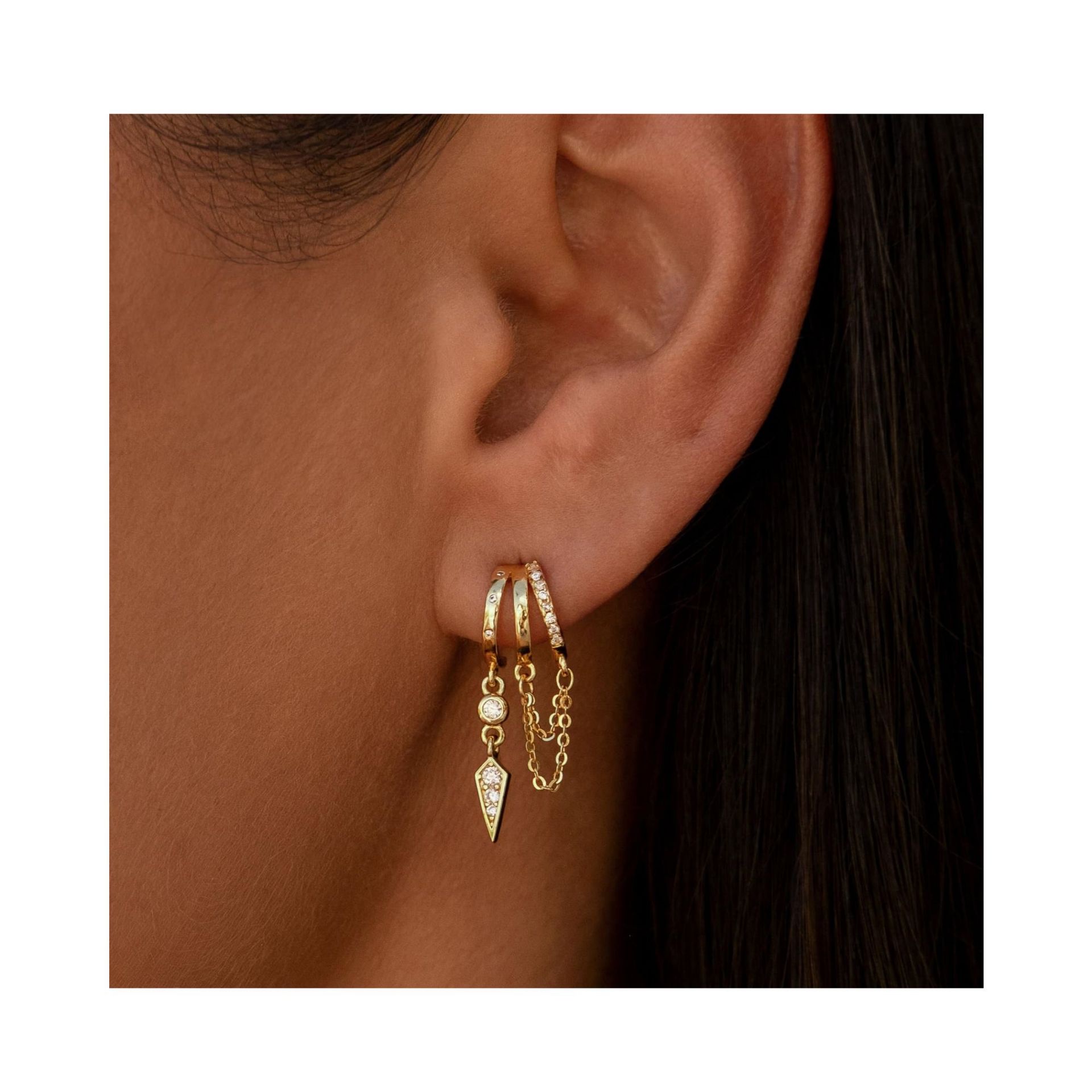 Cross-border best-selling fashionable and versatile irregular claw-shaped stud chain earrings, with a niche design sense and elegant tassel earrings details Picture