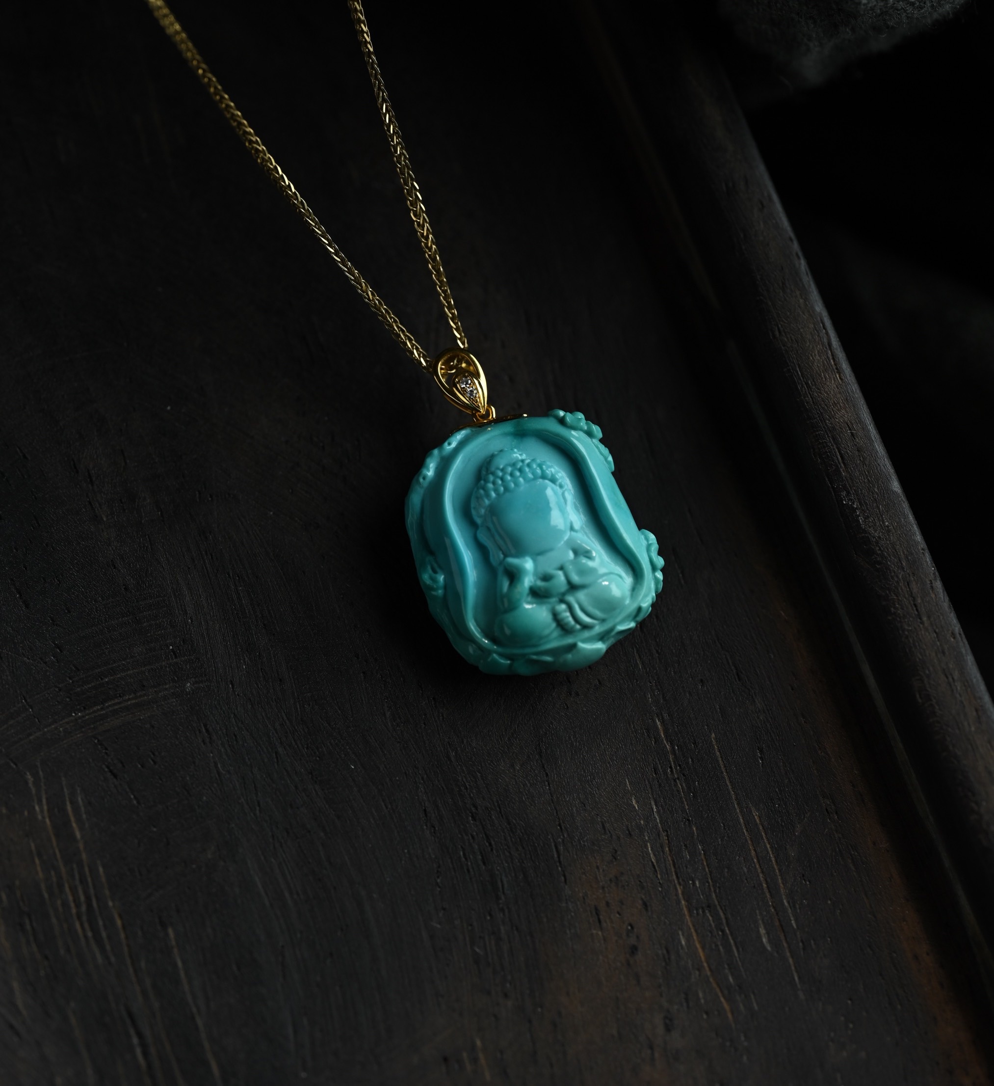 Natural raw turquoise high porcelain pendant, Wuxiang Buddha 18k real gold buckle necklace, natural and genuine turquoise