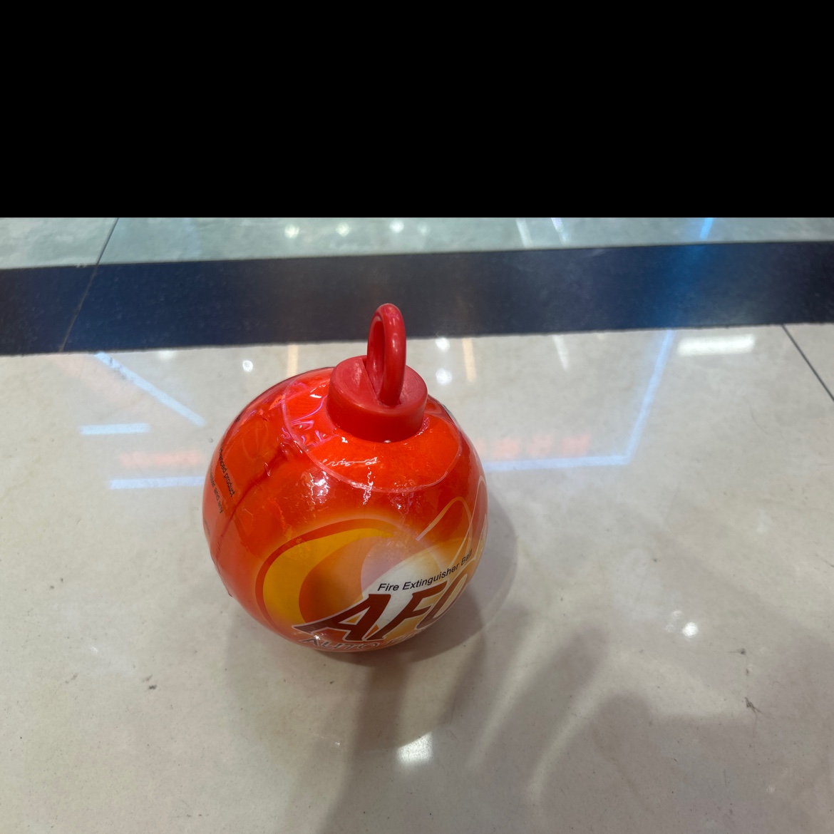Fire extinguishing ball