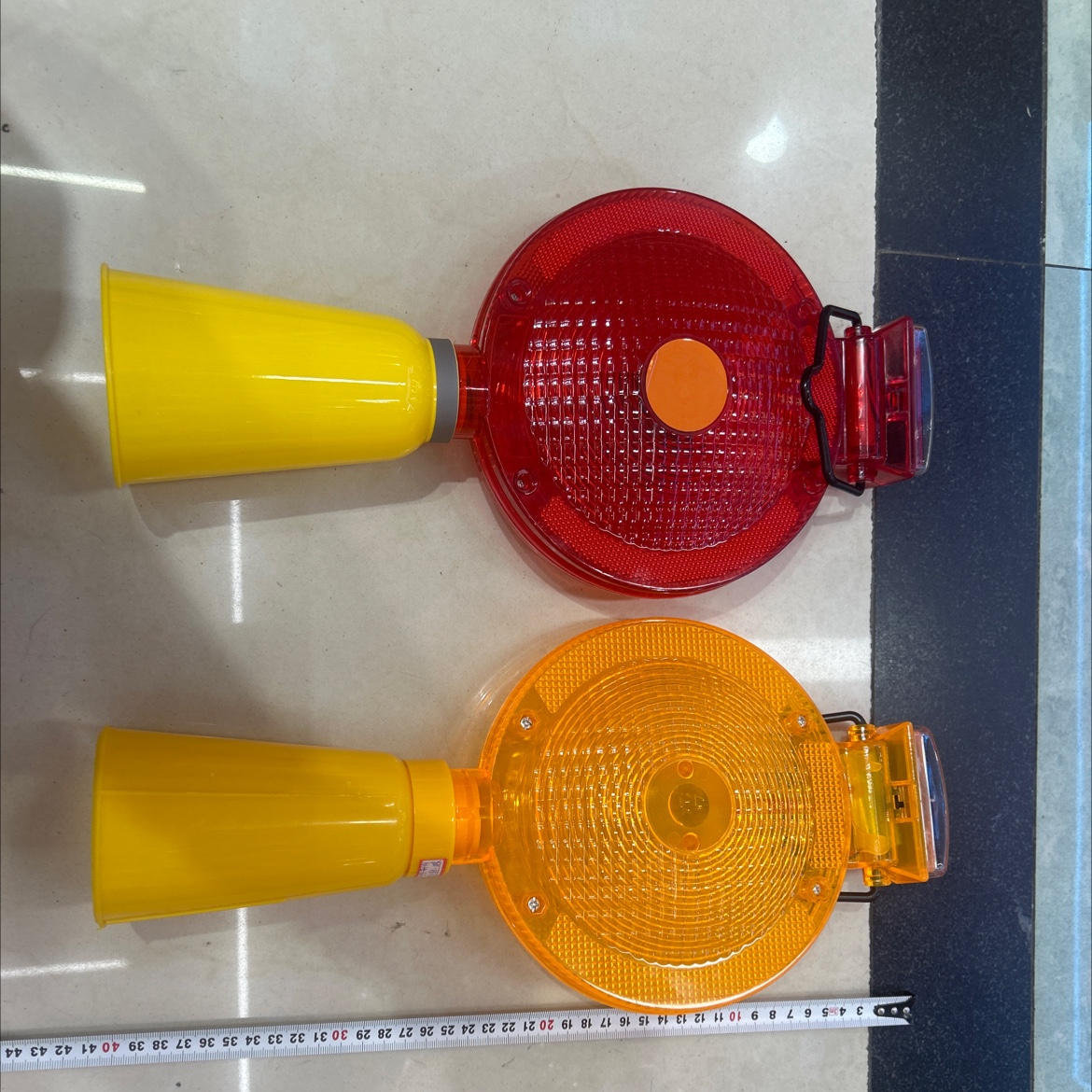Traffic warning light Specification image