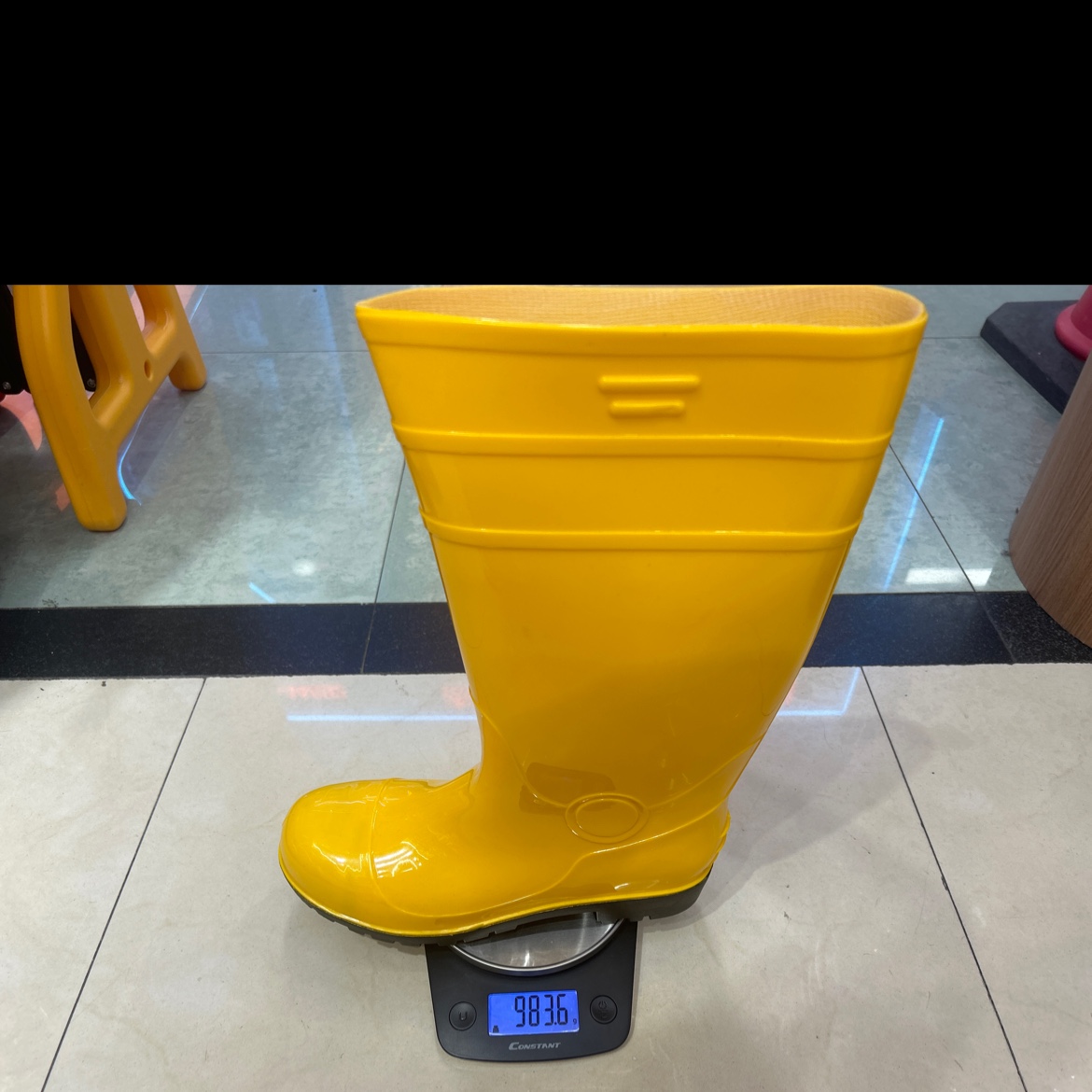 Anti-smash rain boots for labor protection Specification image