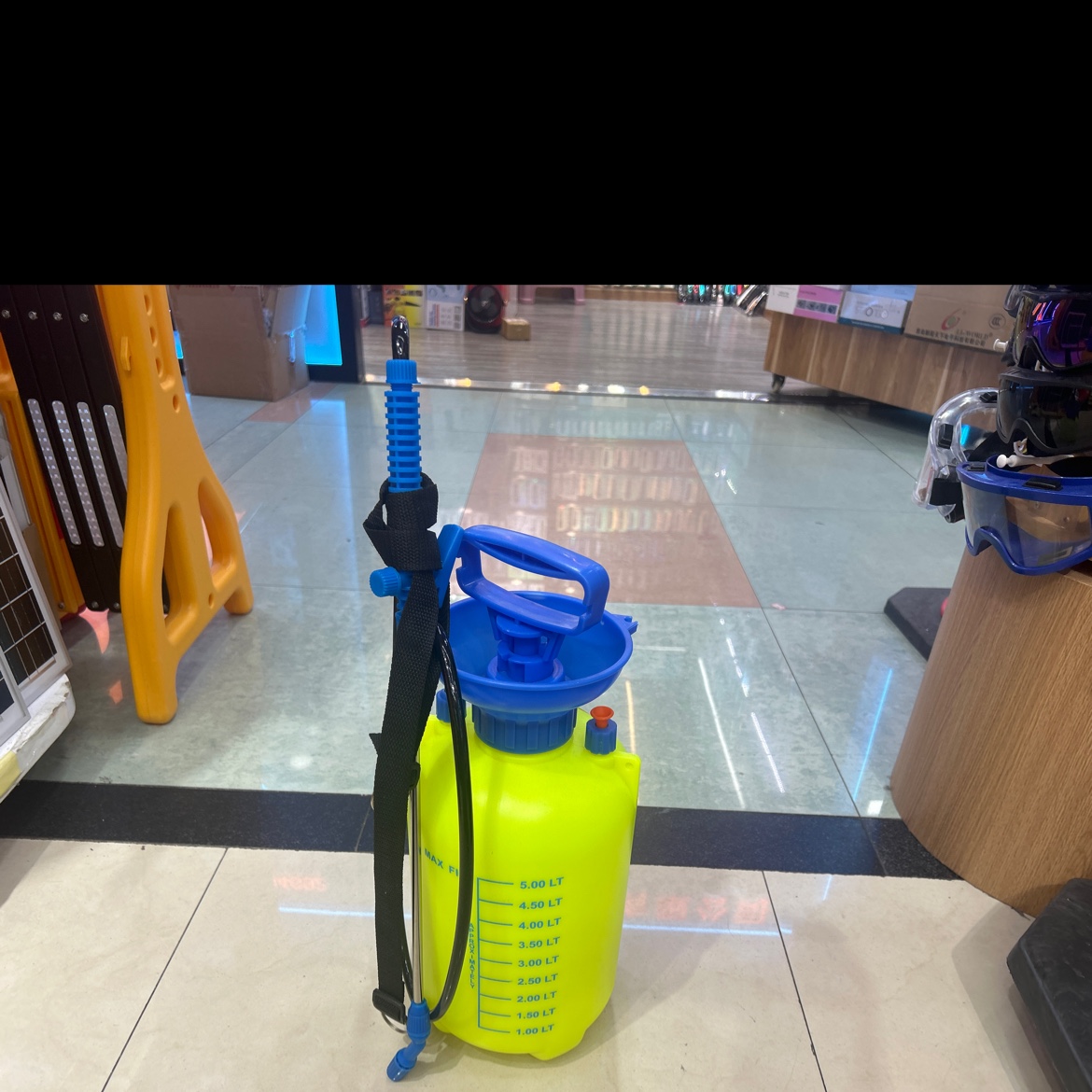 Garden spray bottle 5L Application Scenario