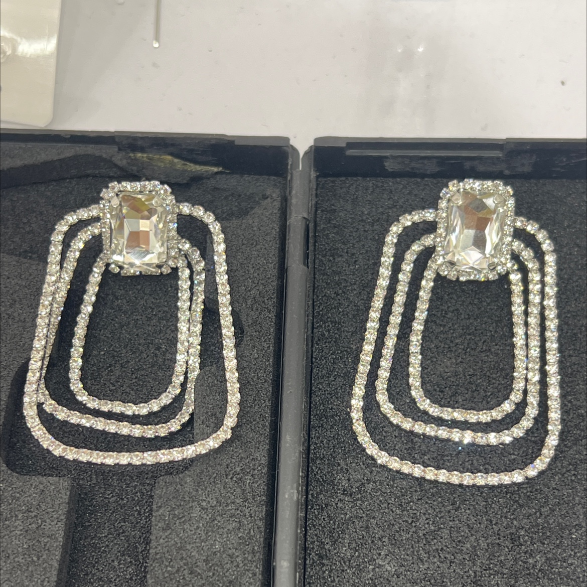 Earneedle-style earrings prevent allergies details Picture