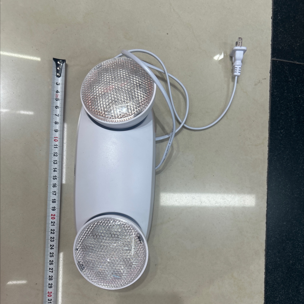 小巧型应急灯细节图