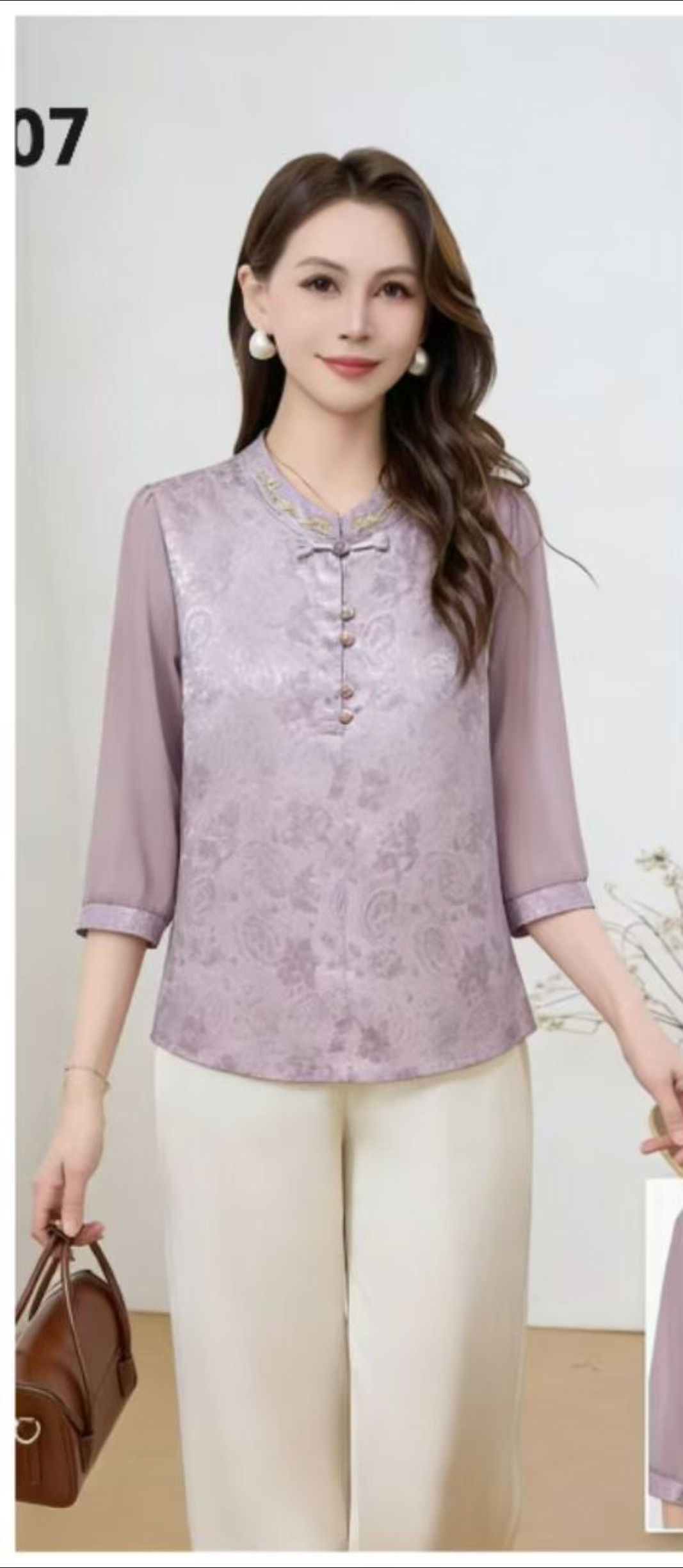 Chinese-style floral tops for middle-aged and elderly people in summer 2026 Application Scenario