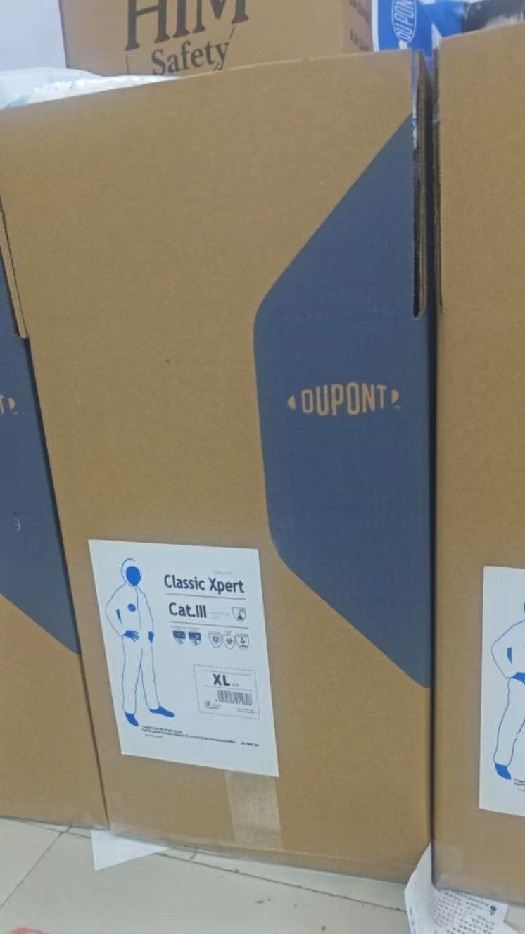 Ropa de protección de salida ropa de aislamiento ropa de protección médica ropa quirúrgica protección del cuerpo de seguridad médica Application Scenario