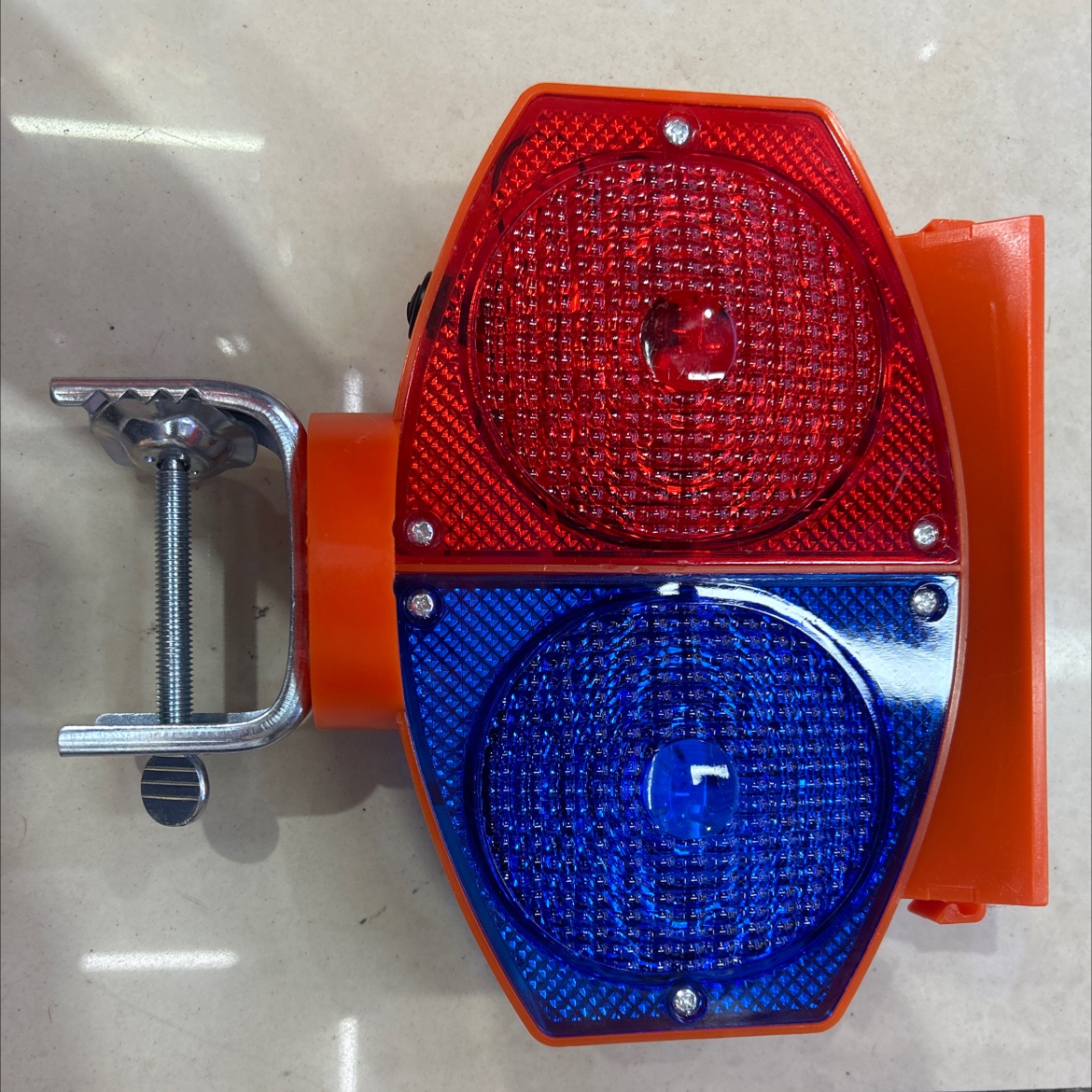 Solar traffic light 018-02