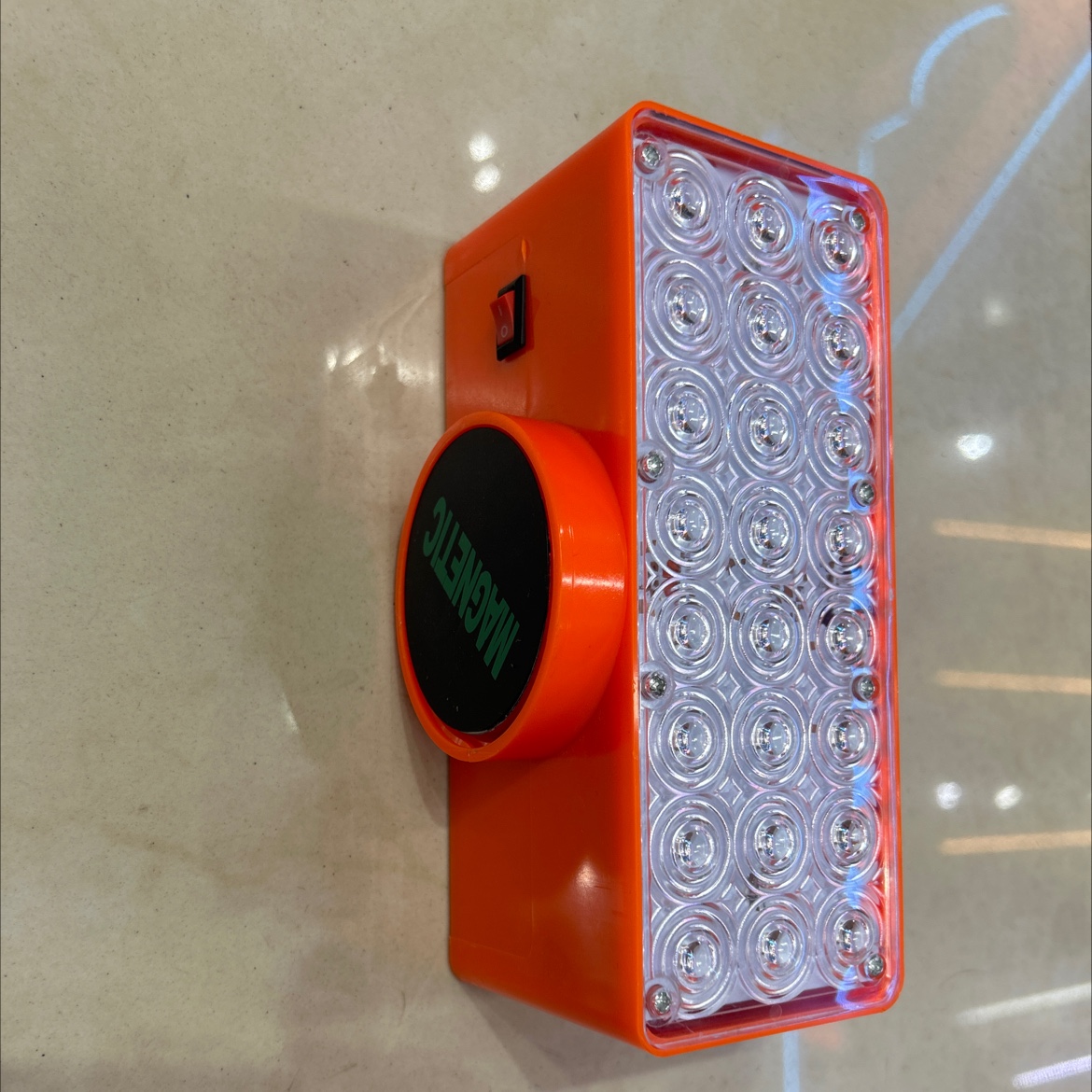 Solar traffic warning light with double-sided lamp beads and magnet 019-03 Specification image