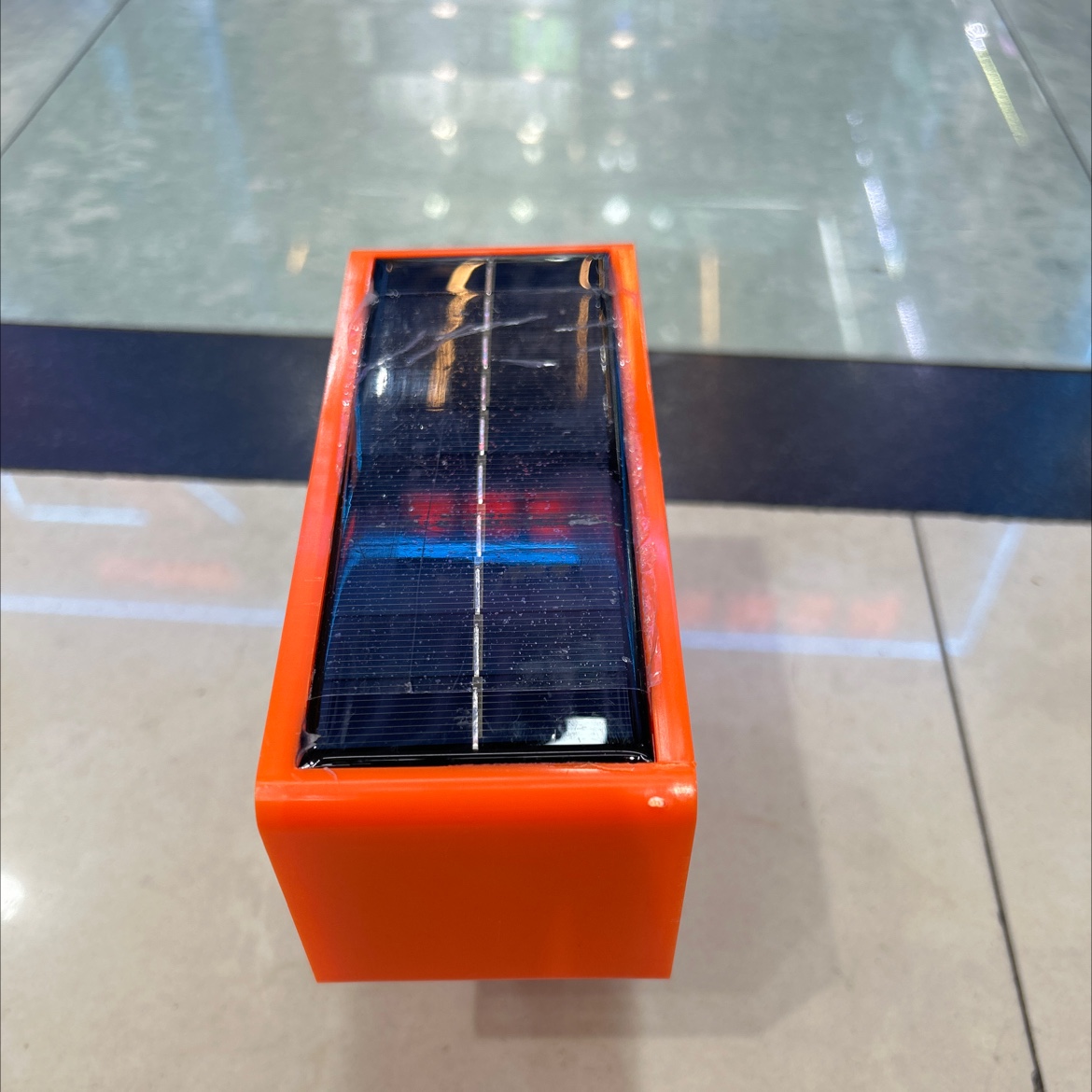 Luz de advertencia de tráfico solar doble cara bead 019-04 Specification image