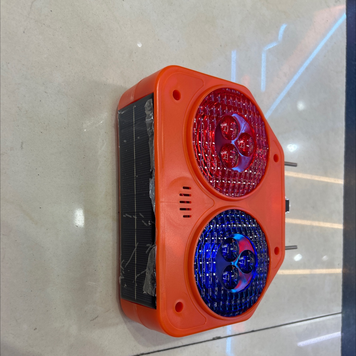 Solar-powered traffic warning light 0194 details Picture
