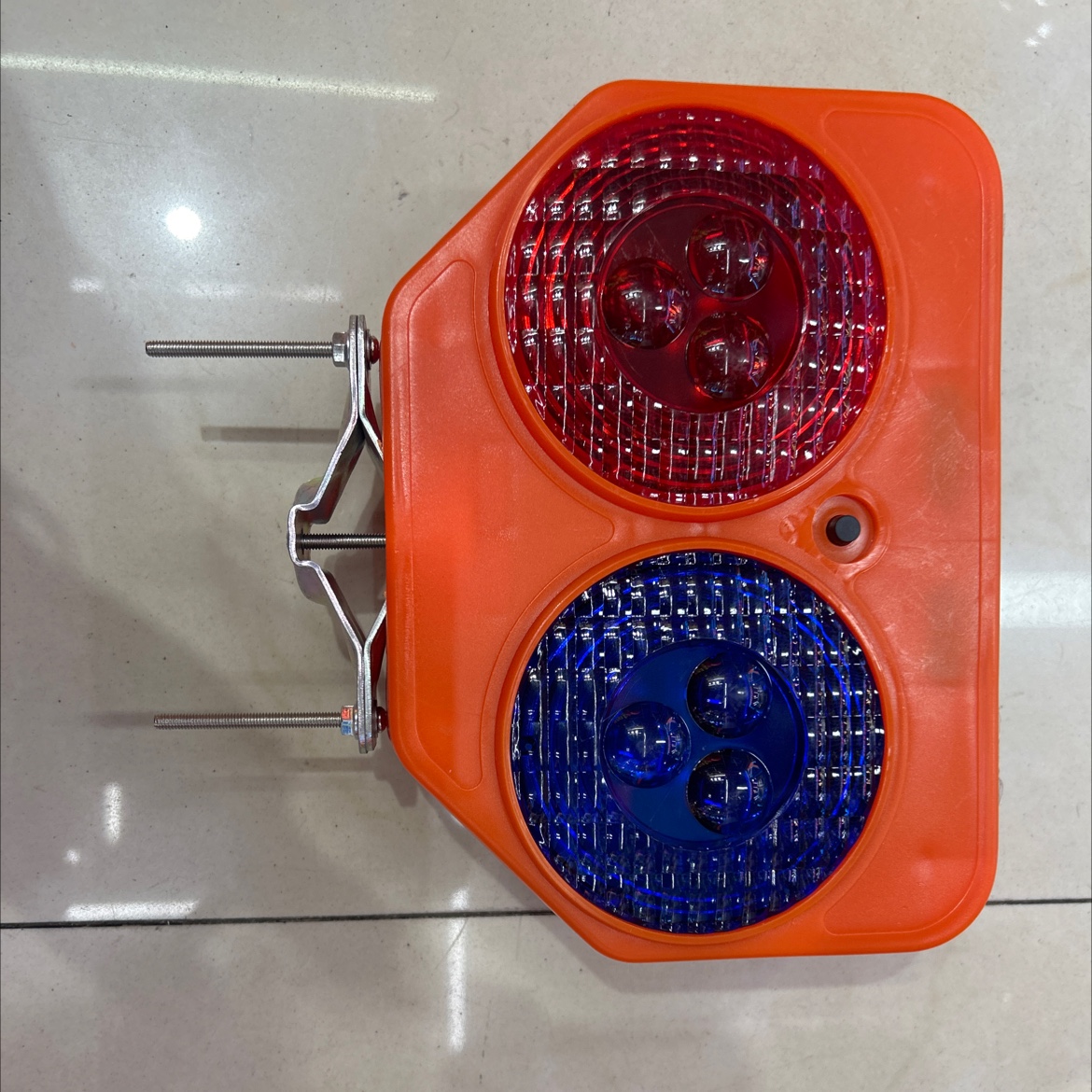Solar-powered traffic warning light 0194 Specification image